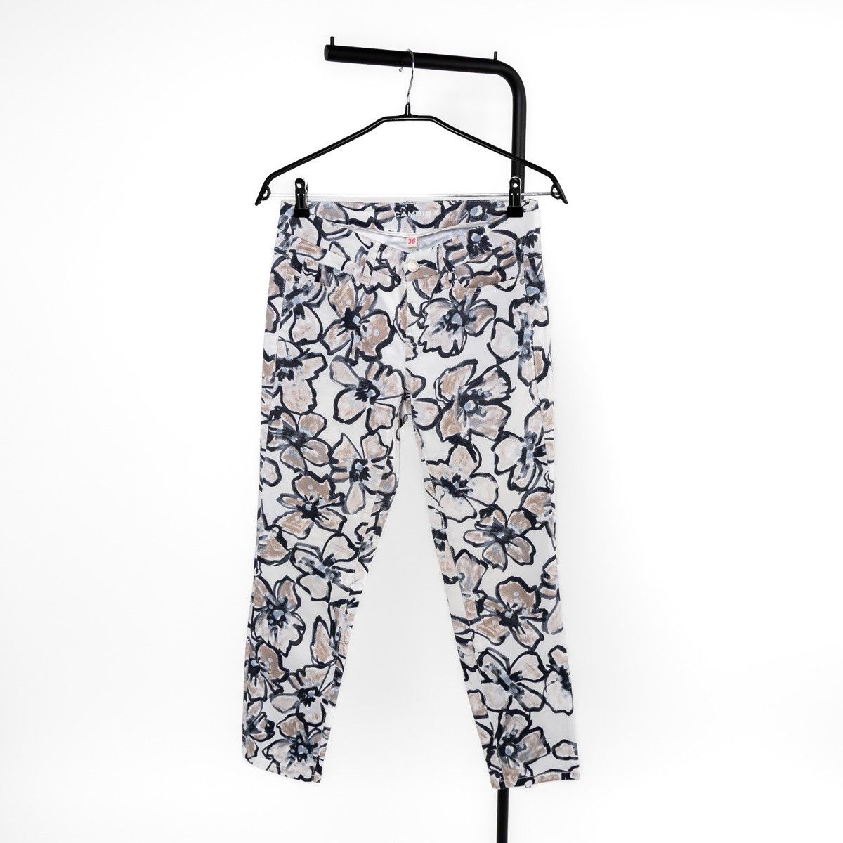 Other Cambio Womens Floral Print Stretch Jeans Pants Cropped Size 28" / US 6 / IT 42 - 1 Thumbnail