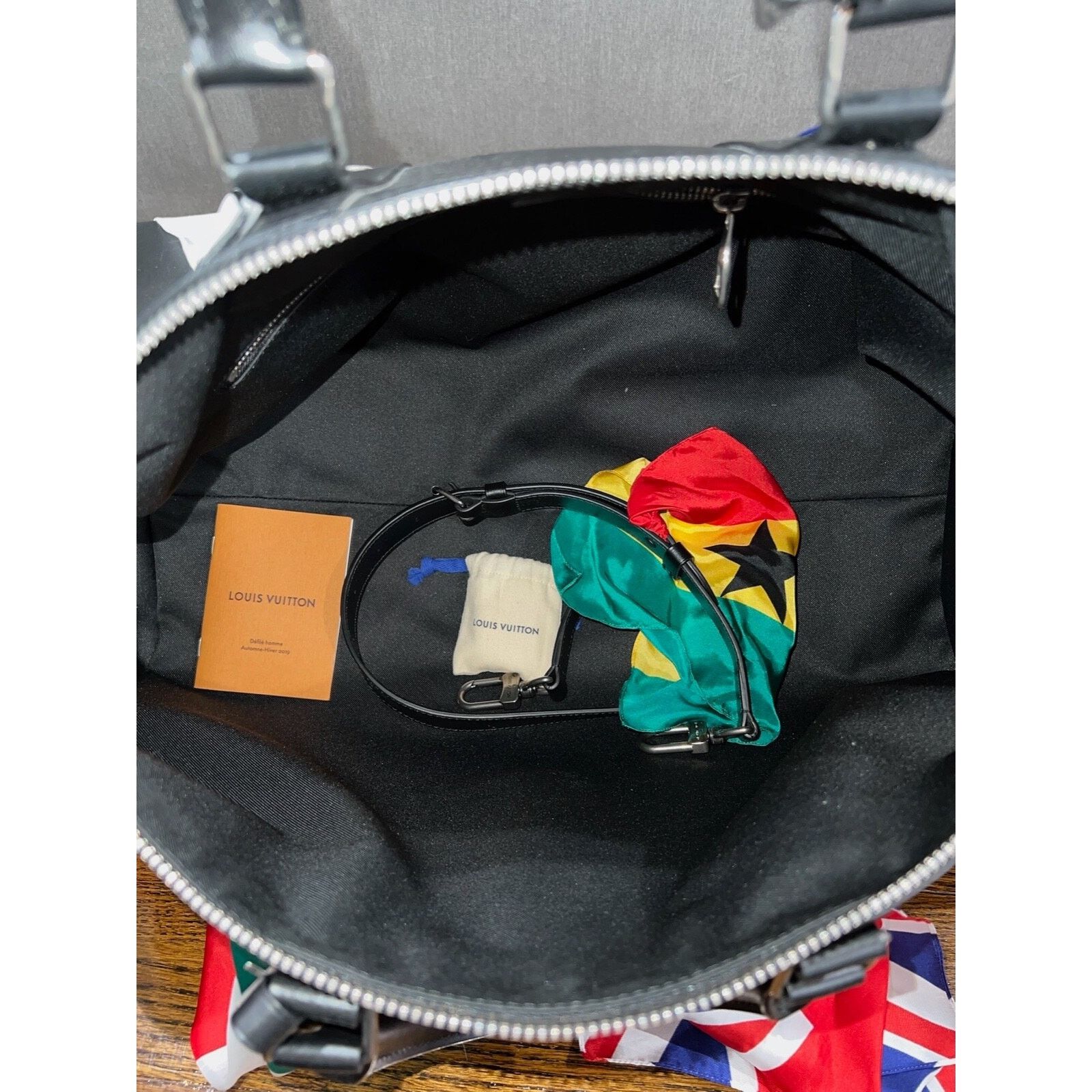 Louis Vuitton Louis Vuitton Keepall Bandouliere Flags Leather Travel Bag Size ONE SIZE - 11 Thumbnail