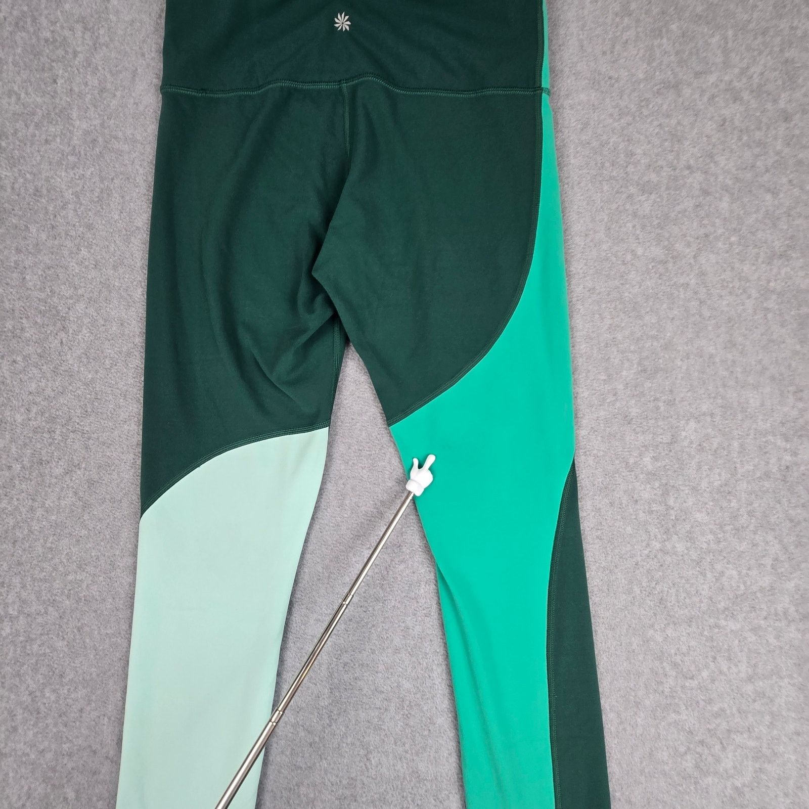 Athleta Athleta Medium Green Colorblock Elation Asym 7/8 Leggings Size 28" / US 6 / IT 42 - 4 Thumbnail