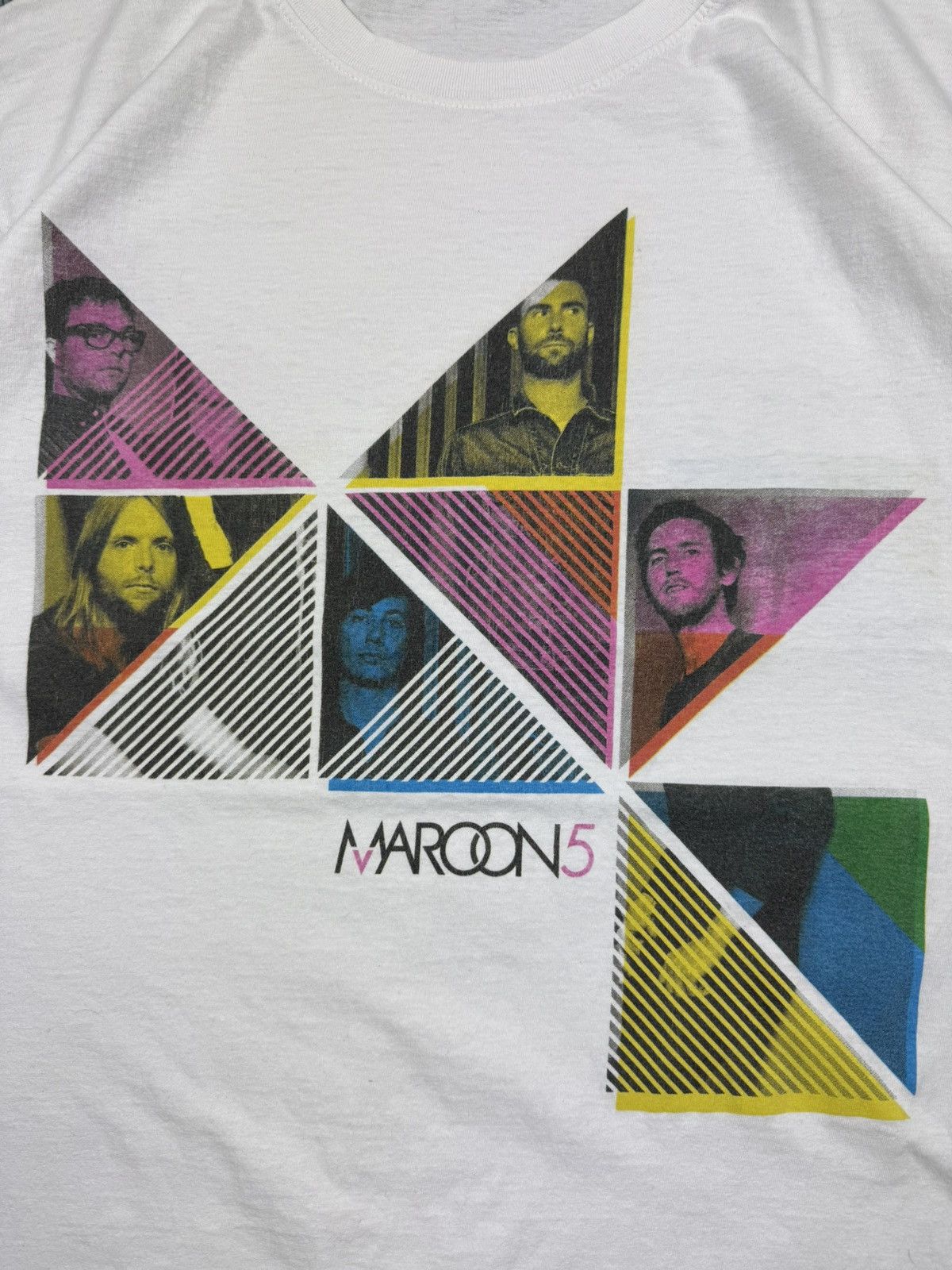 Band Tees × Vintage Vintage 00s Maroon 5 tour graphic band tee merch rare y2k Size US M / EU 48-50 / 2 - 7 Thumbnail