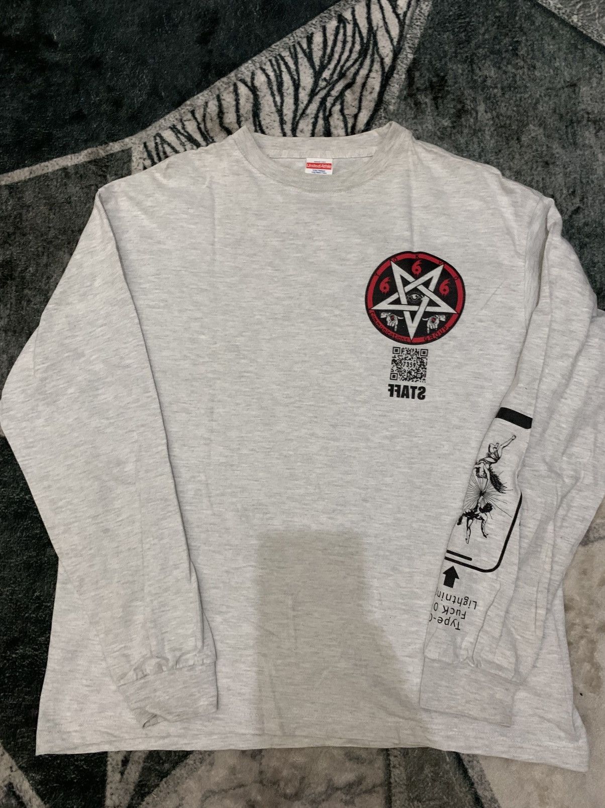 Keith Haring Keith Haring TOKYO Size US M / EU 48-50 / 2 - 2 Thumbnail