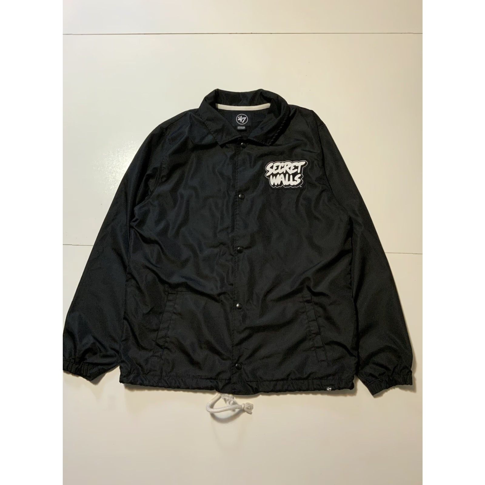 Vintage Secret Wells SYLA Support Your Local Artist Coaches Black Windbreaker Jacket M MD Windbreaker Jacket Men Black 47 Size US M / EU 48-50 / 2 - 2 Thumbnail