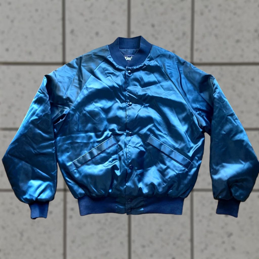 Vintage VINTAGE King Louie Jacket 80s Bomber Jacket Blue Satin Nylon Polyester Mens S Small Blue 80s Theme Biker Royalty Size US S / EU 44-46 / 1 - 1 Thumbnail
