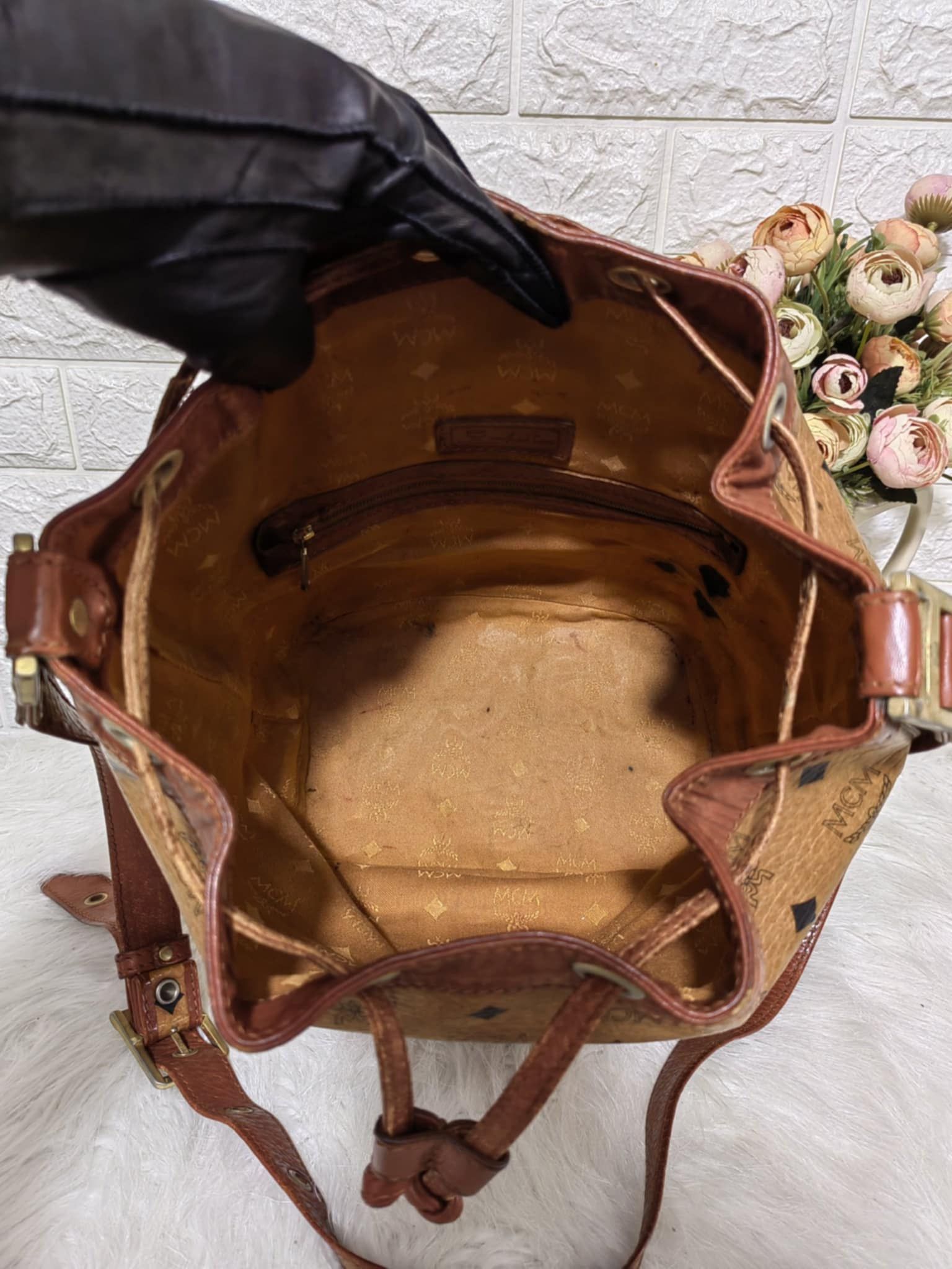 MCM MCM COGNAC VISETOS CROSSBODY BUCKET BAG MADE in GERMANY Size ONE SIZE - 17 Thumbnail