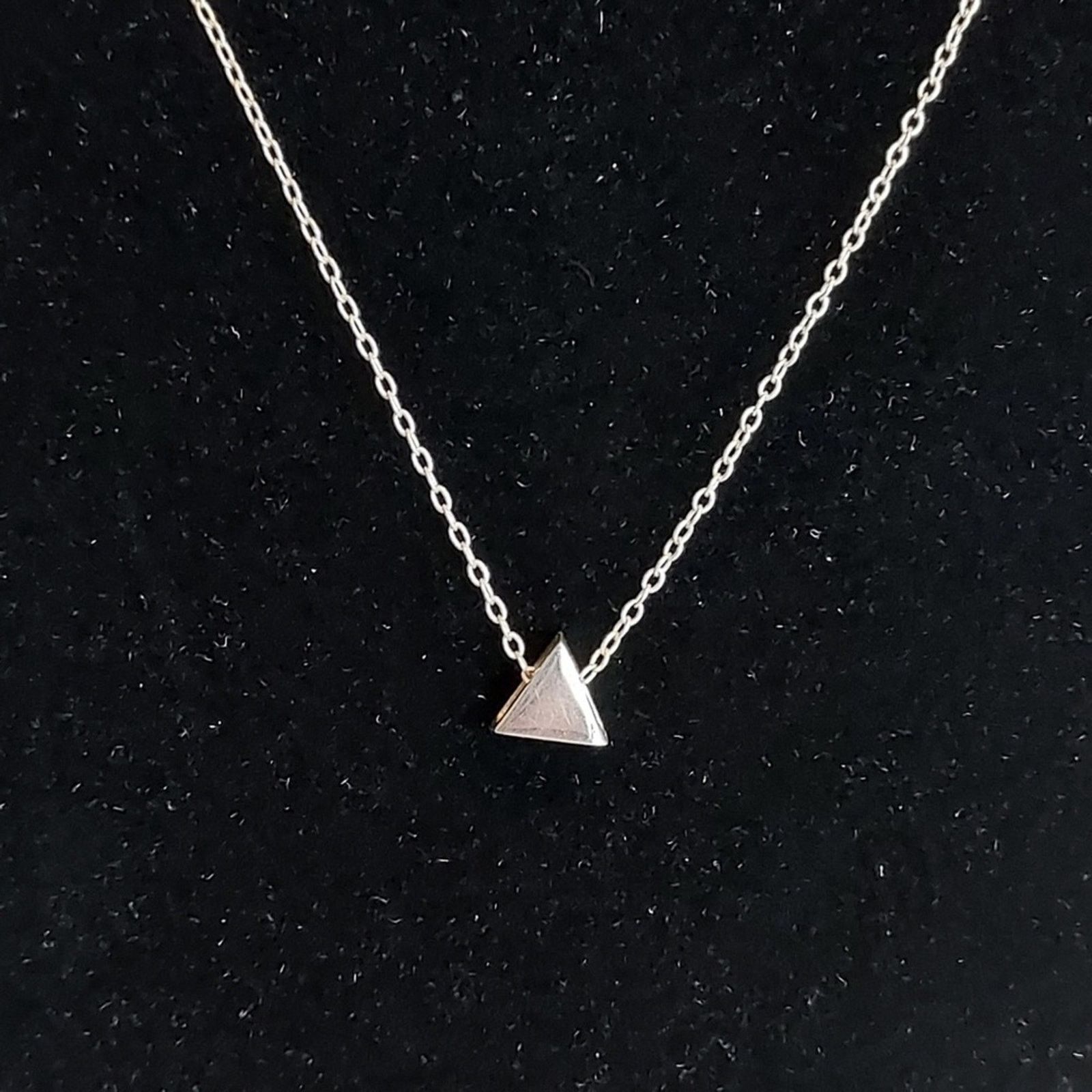 Other 925 Sterling Silver Minimalistic Triangle Charm Necklace Size ONE SIZE - 7 Thumbnail