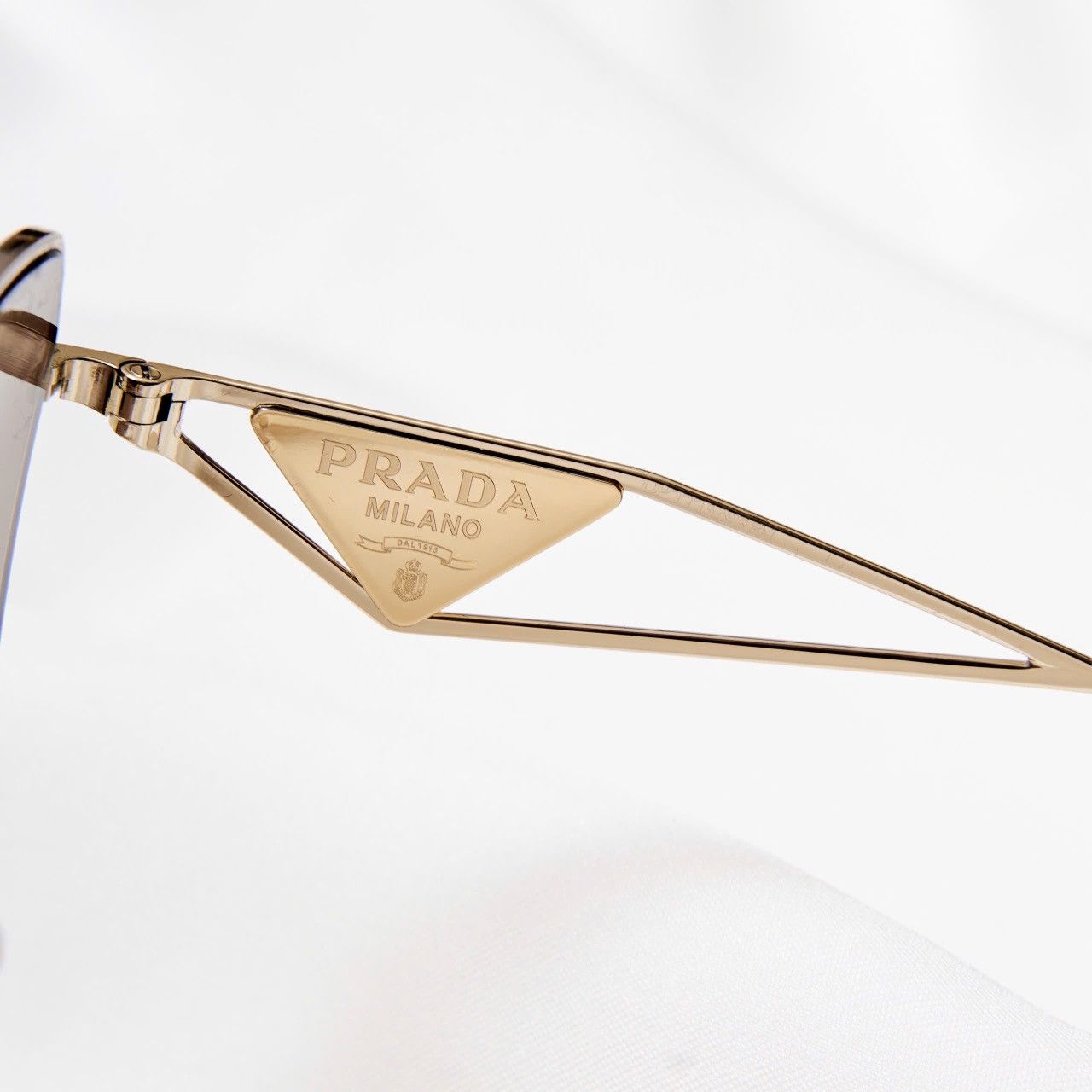 Prada PRADA 0PR 57YS ZVN3D0 SUNGLASSES Size ONE SIZE - 4 Thumbnail