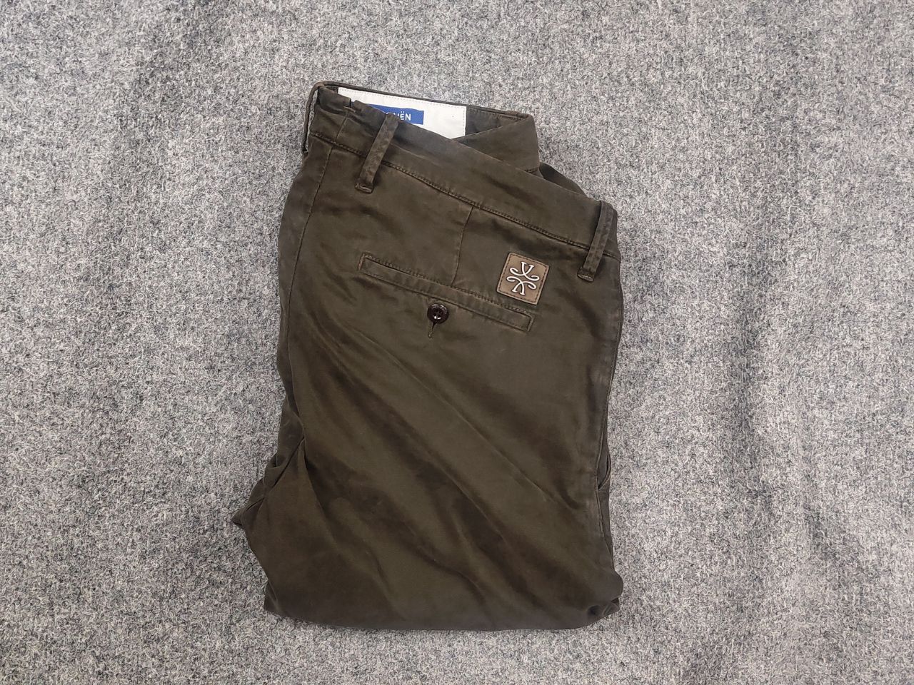 Jacob Cohen Jacob Cohen Italy bobby Trouser chino Green canvas Pants Size US 33 - 1 Thumbnail