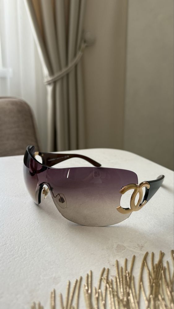 Chanel Vintage Chanel CC Logo Sunglasses Size ONE SIZE - 2 Thumbnail
