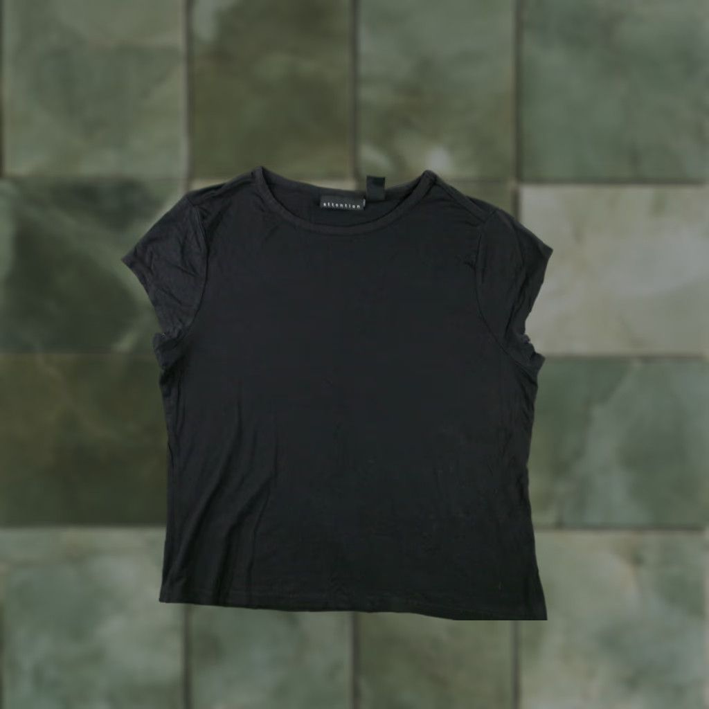 Vintage Attention Women XL Black T-Shirt Cap Sleeve Round Neck Pullover Basic Casual Everyday All Seasons Size XL / US 12-14 / IT 48-50 - 1 Thumbnail