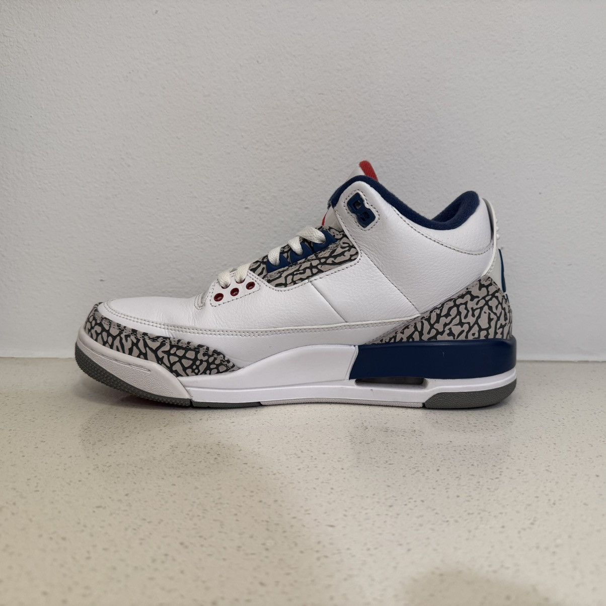 Jordan Brand Jordan 3 ‘True Blue’ (2016) Size US 8.5 / EU 41-42 - 4 Thumbnail