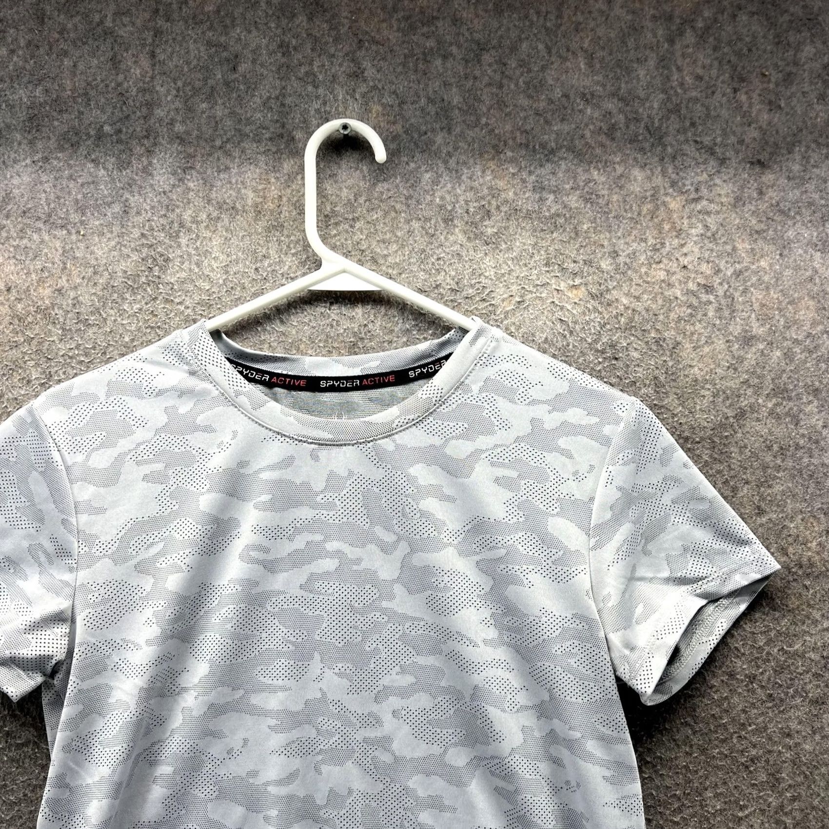 Spyder Spyder Active Shirt Womens Small Gray Camo Short Sleeve Performance Athletic Top Size S / US 4 / IT 40 - 6 Thumbnail