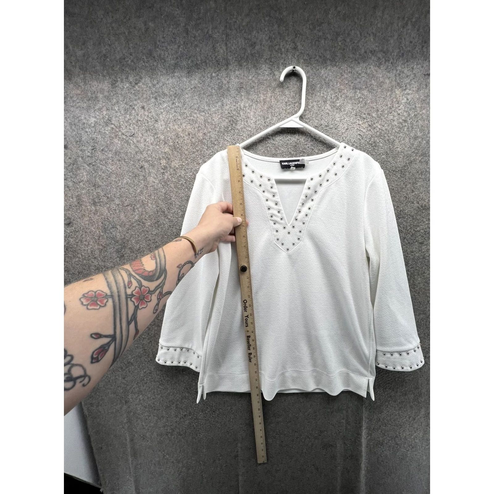 Karl Lagerfeld Karl Lagerfeld Paris Blouse Womens Small White Studded V Neck 3/4 Sleeve Top Size S / US 4 / IT 40 - 4 Thumbnail