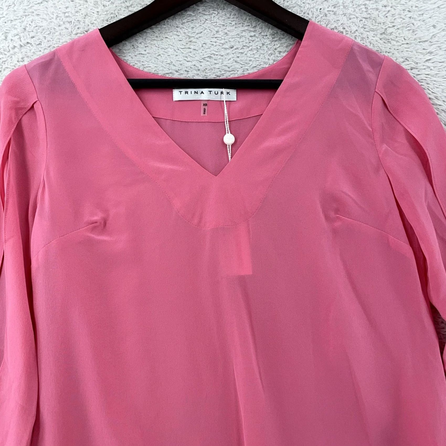 Trina Turk Trina Turk Blouse Womens XS Pink Solid Silk Regular Fit Long Sleeve V Neck Top Size XS / US 0-2 / IT 36-38 - 2 Thumbnail