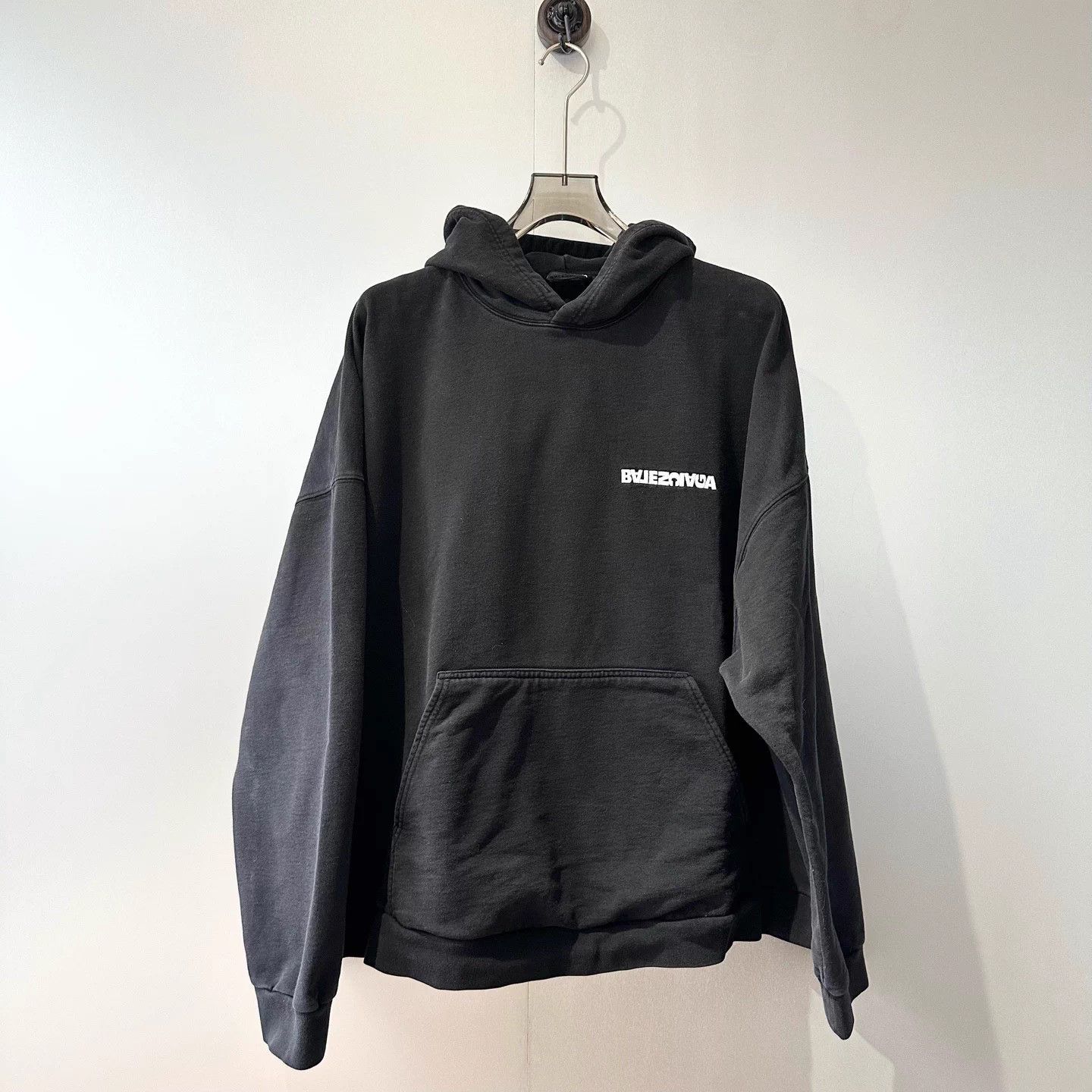 Balenciaga Balenciaga Reversed Embroidery Jacket Size 4 99 New Size US XL / EU 56 / 4 - 2 Thumbnail