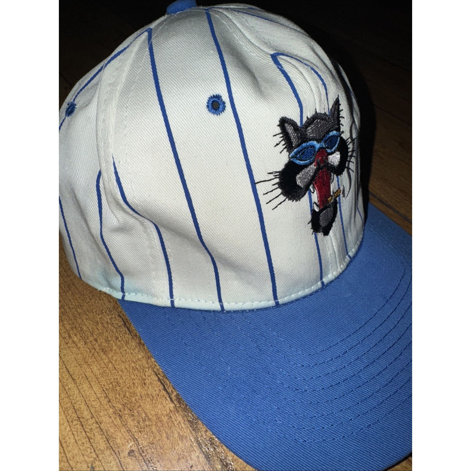 Vintage Blues Traveler Smoking Cat Pint Striped SnapBack Hat Vintage Size ONE SIZE - 2 Thumbnail