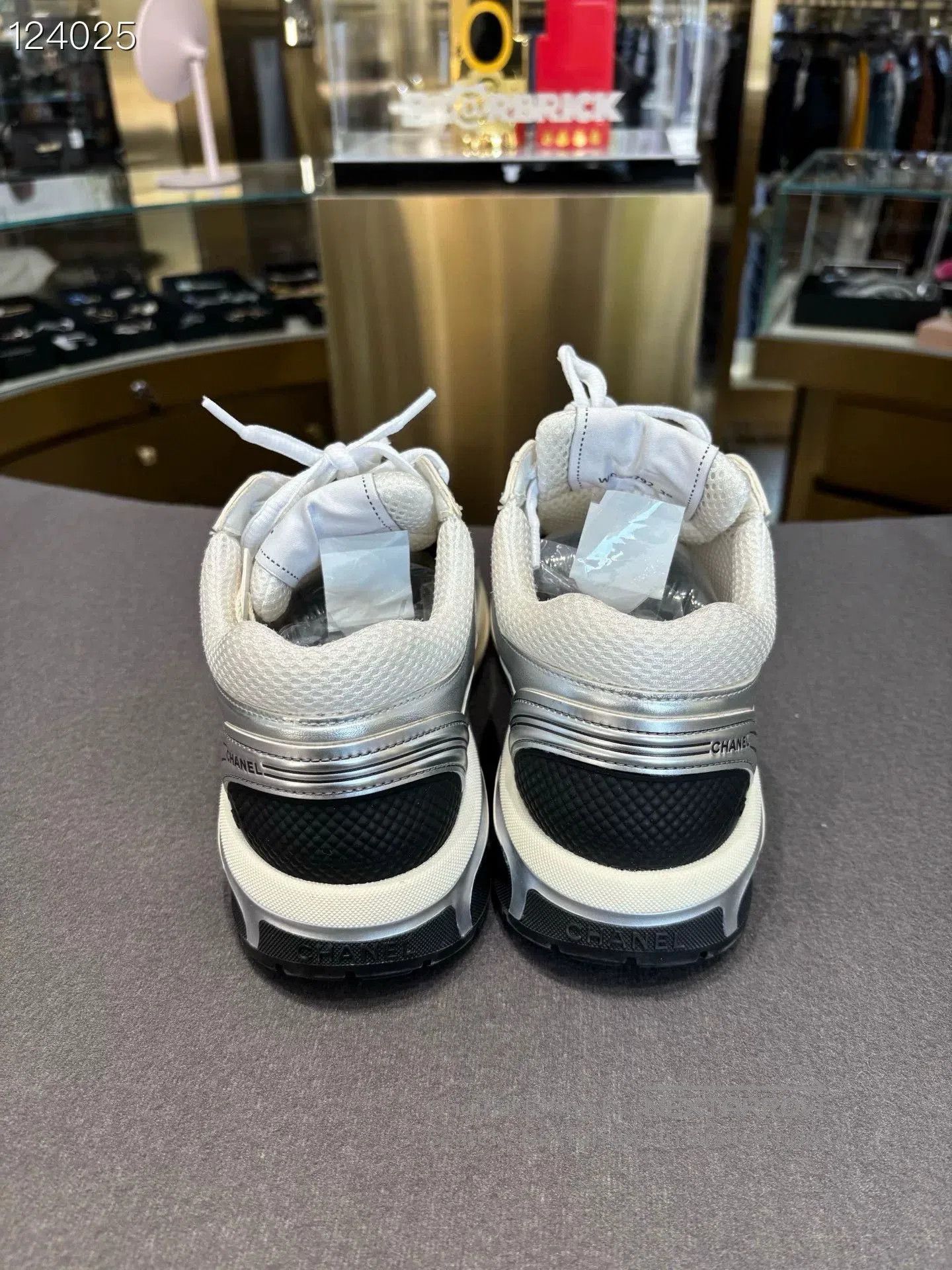 Chanel Chanel Silver Sneakers Size 39. Size US 8 / IT 38 - 4 Thumbnail