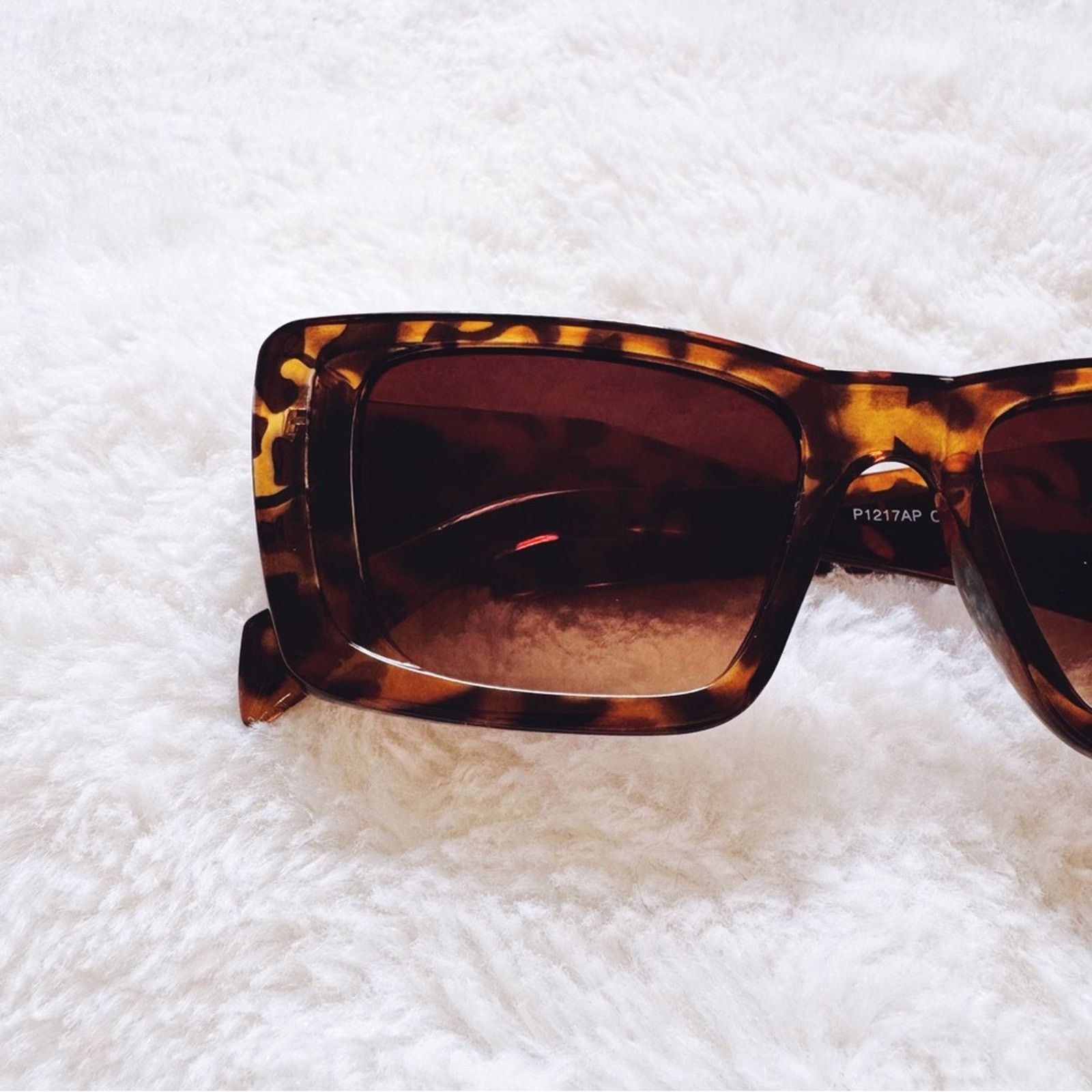 Other Lily Tortoise Brown Rectangular Sunglasses Size ONE SIZE - 2 Thumbnail