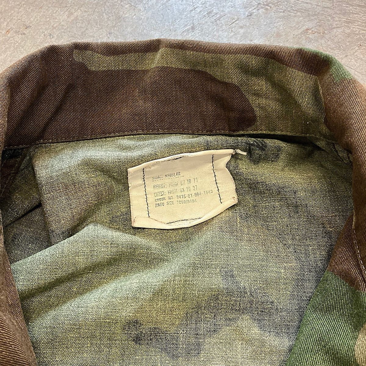 Vintage Vintage U.S. Army Camo Field Jacket Size US S / EU 44-46 / 1 - 3 Thumbnail