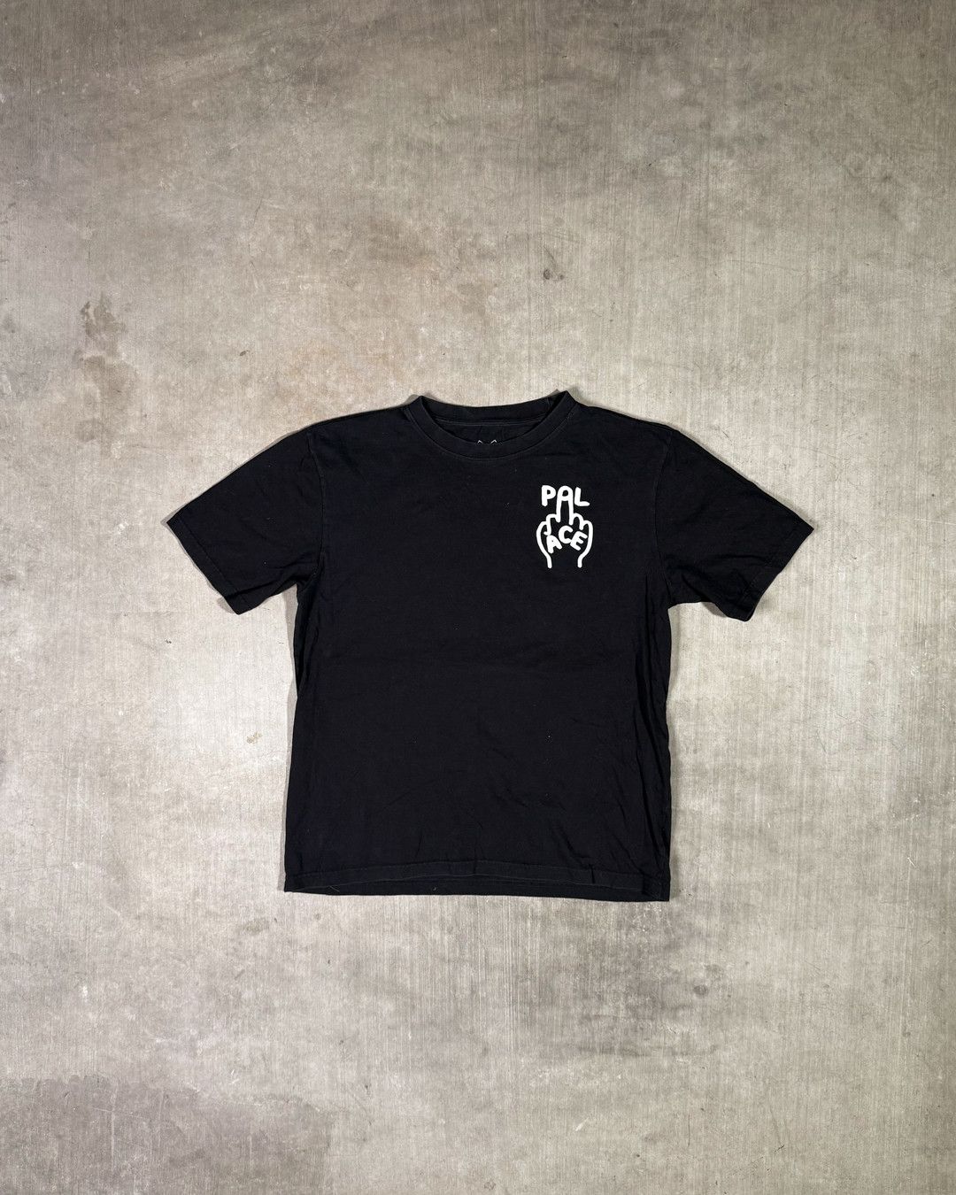 Palace Middle Finger pocket hit Size US L / EU 52-54 / 3 - 2 Thumbnail