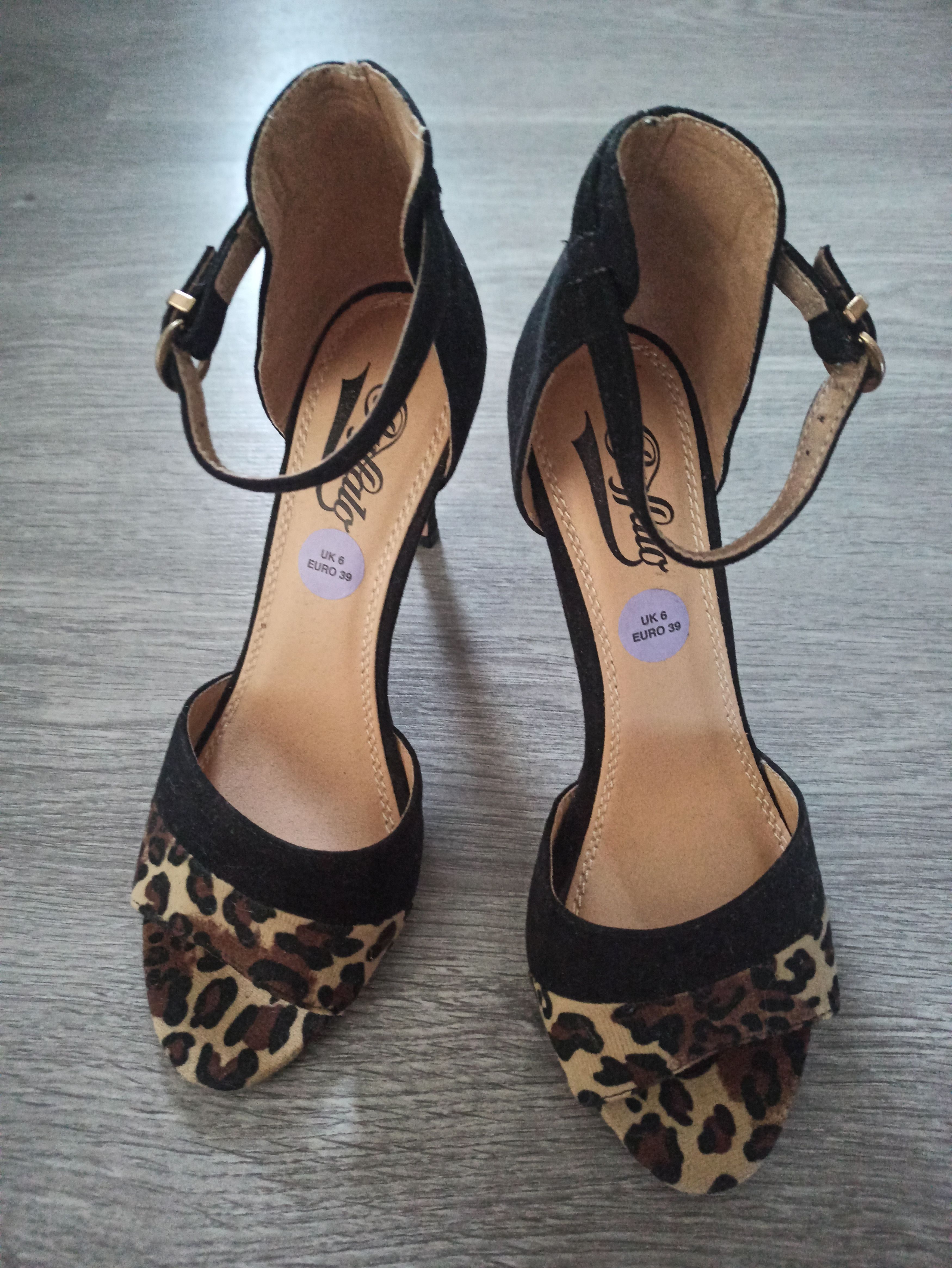 Buffalo London New Buffalo sandals size 38 Size US 8 / IT 38 - 1 Thumbnail