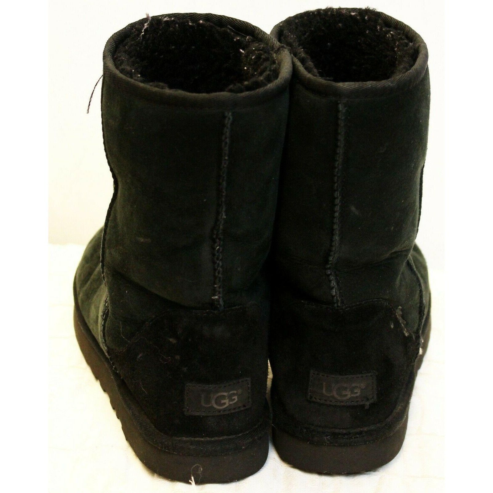 Ugg UGG Black Classic Short Boots Women's Sz 10 Suede Sheepskin Size US 10 / IT 40 - 4 Thumbnail