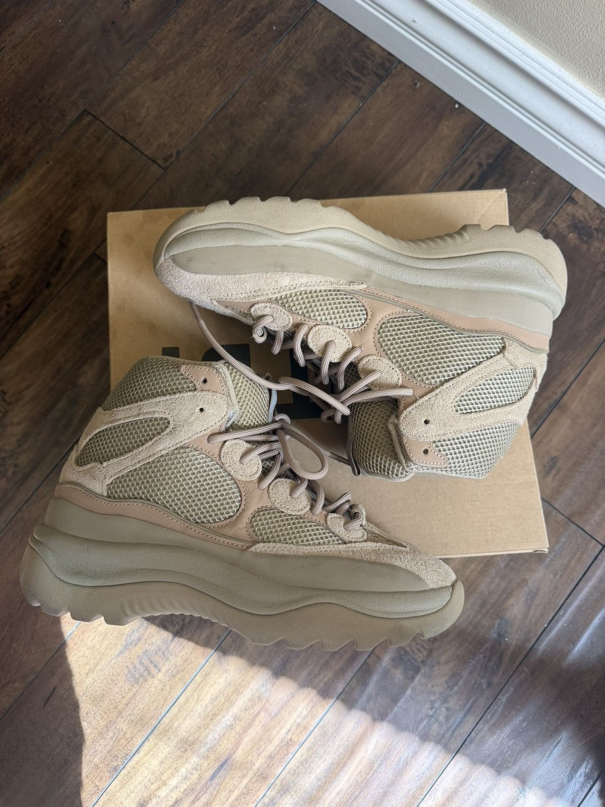 Yeezy Yeezy Desert Boots Size US 10.5 / EU 43-44 - 2 Thumbnail