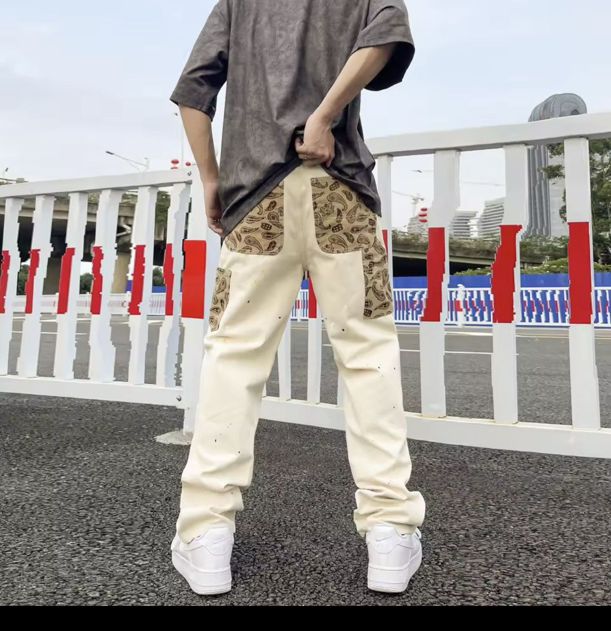 Japanese Brand × Vintage Hip Hop Khaki Cashew Flower Straight Leg Pants Size US 30 / EU 46 - 4 Thumbnail