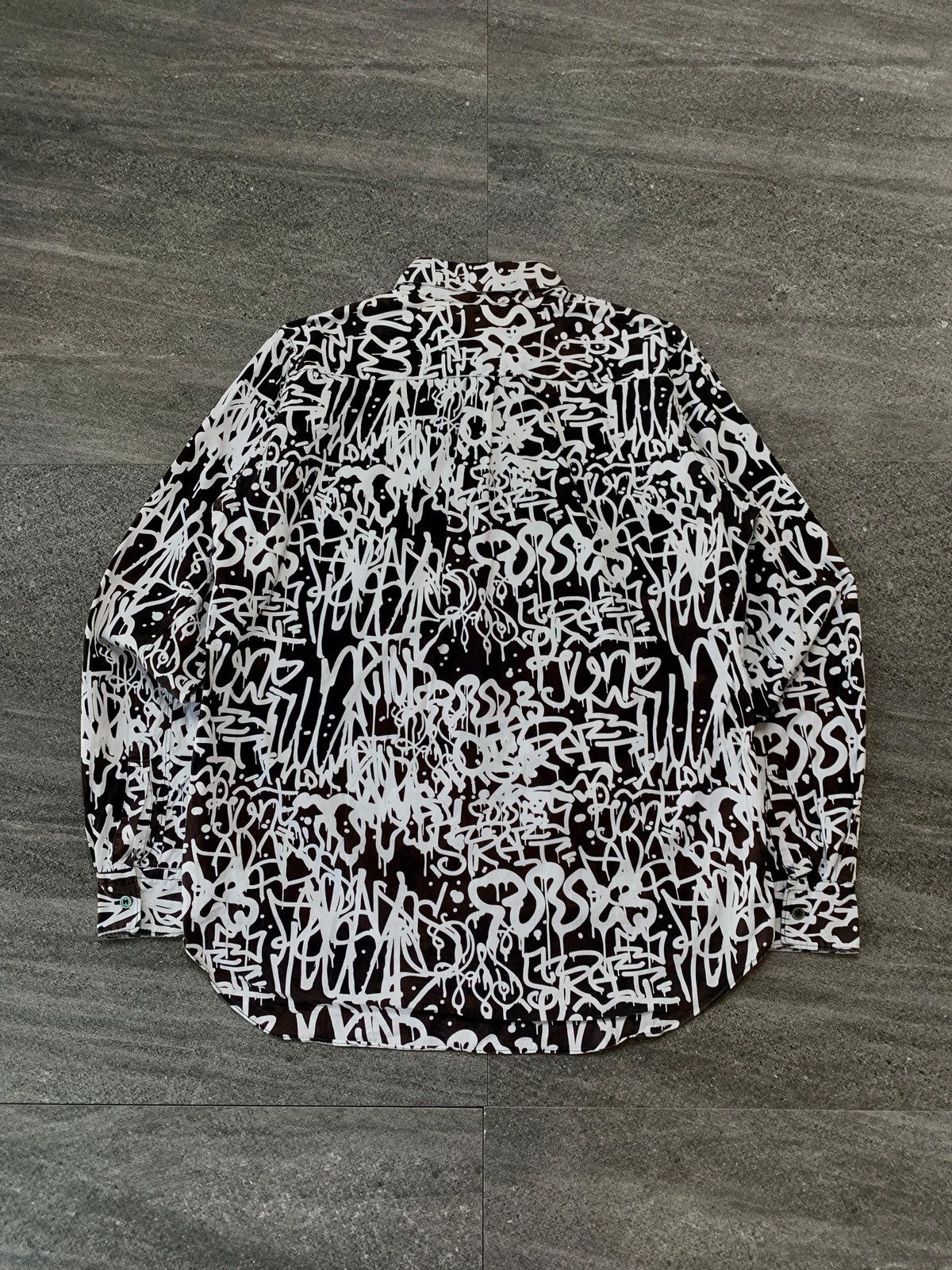 Comme des Garcons Black FREE TAX! Graffiti Printed Shirt - Medium Size US M / EU 48-50 / 2 - 10 Thumbnail