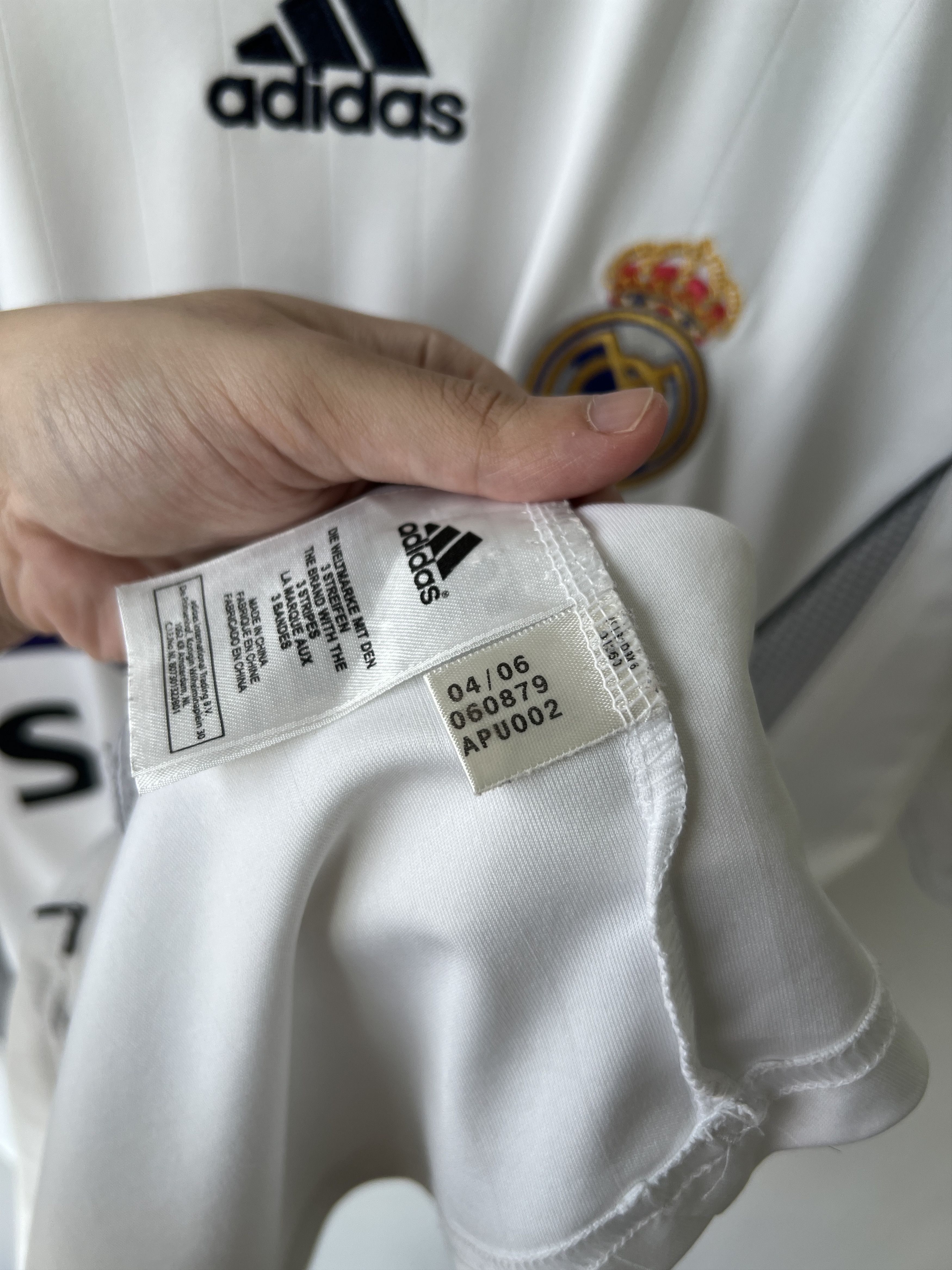 Adidas (M) Real Madrid 2006-07 Home Kit Ronaldo #9 Size US M / EU 48-50 / 2 - 4 Thumbnail