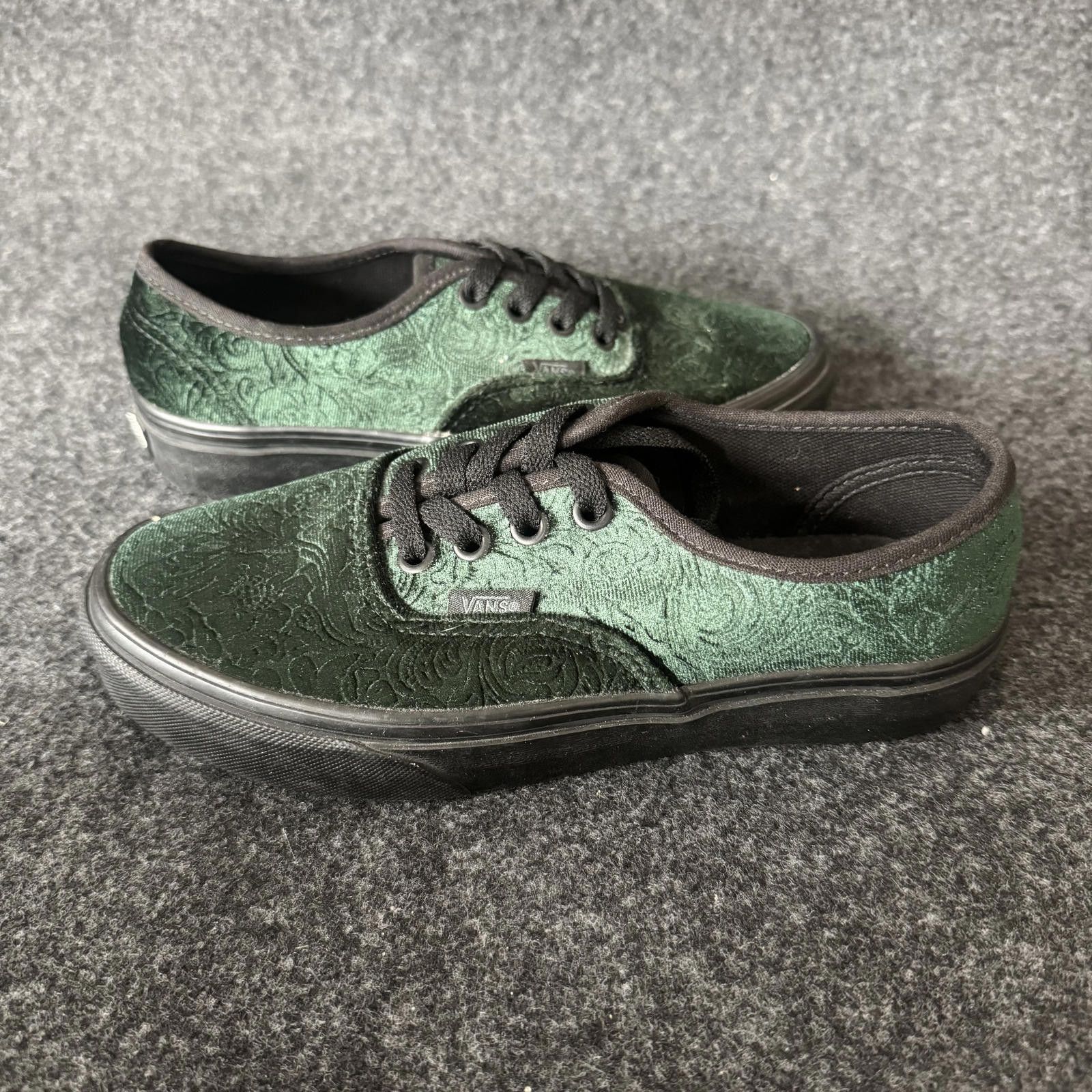 Vans Vans Shoes Men's 4 Green Velvet Size US 9 / EU 42 - 2 Thumbnail