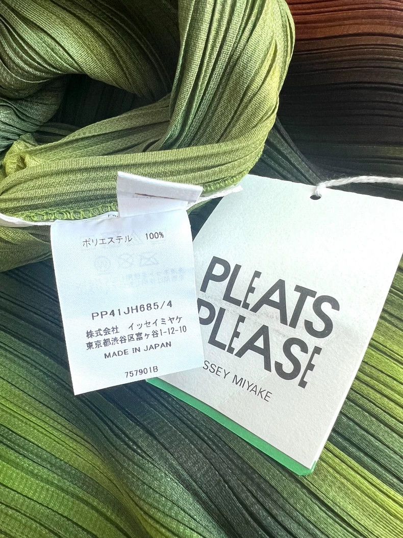 Issey Miyake Issey Miyake Spinach and radish pleated skirt Size XL / US 12-14 / IT 48-50 - 4 Thumbnail