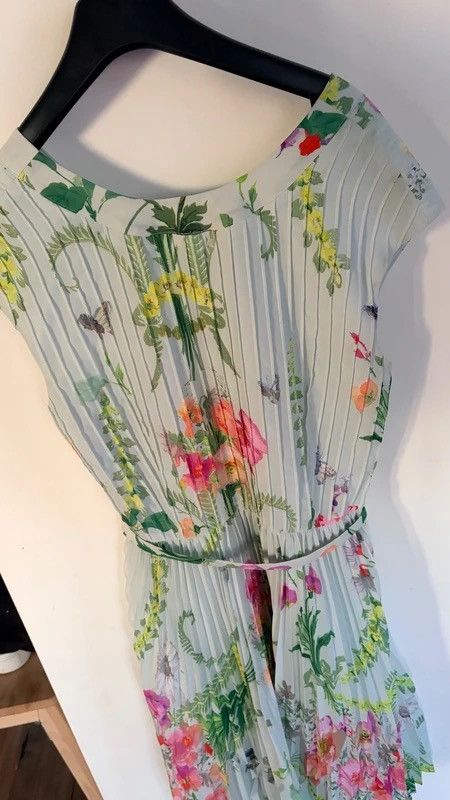 Ted Baker Ted baker 38 medium flowers Size M / US 6-8 / IT 42-44 - 5 Thumbnail