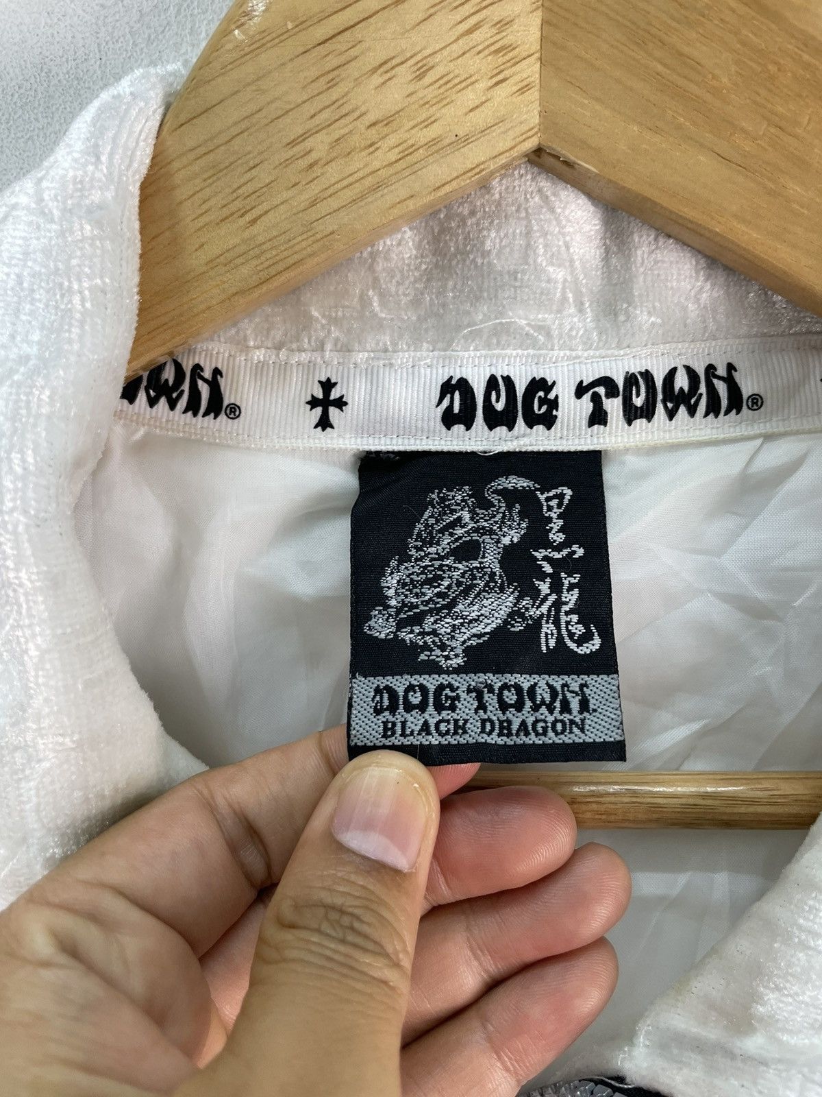 Dogtown × Vintage Vintage Dogtown Velvet Jacket AOP Spellout Baggy Size US XL / EU 56 / 4 - 5 Thumbnail