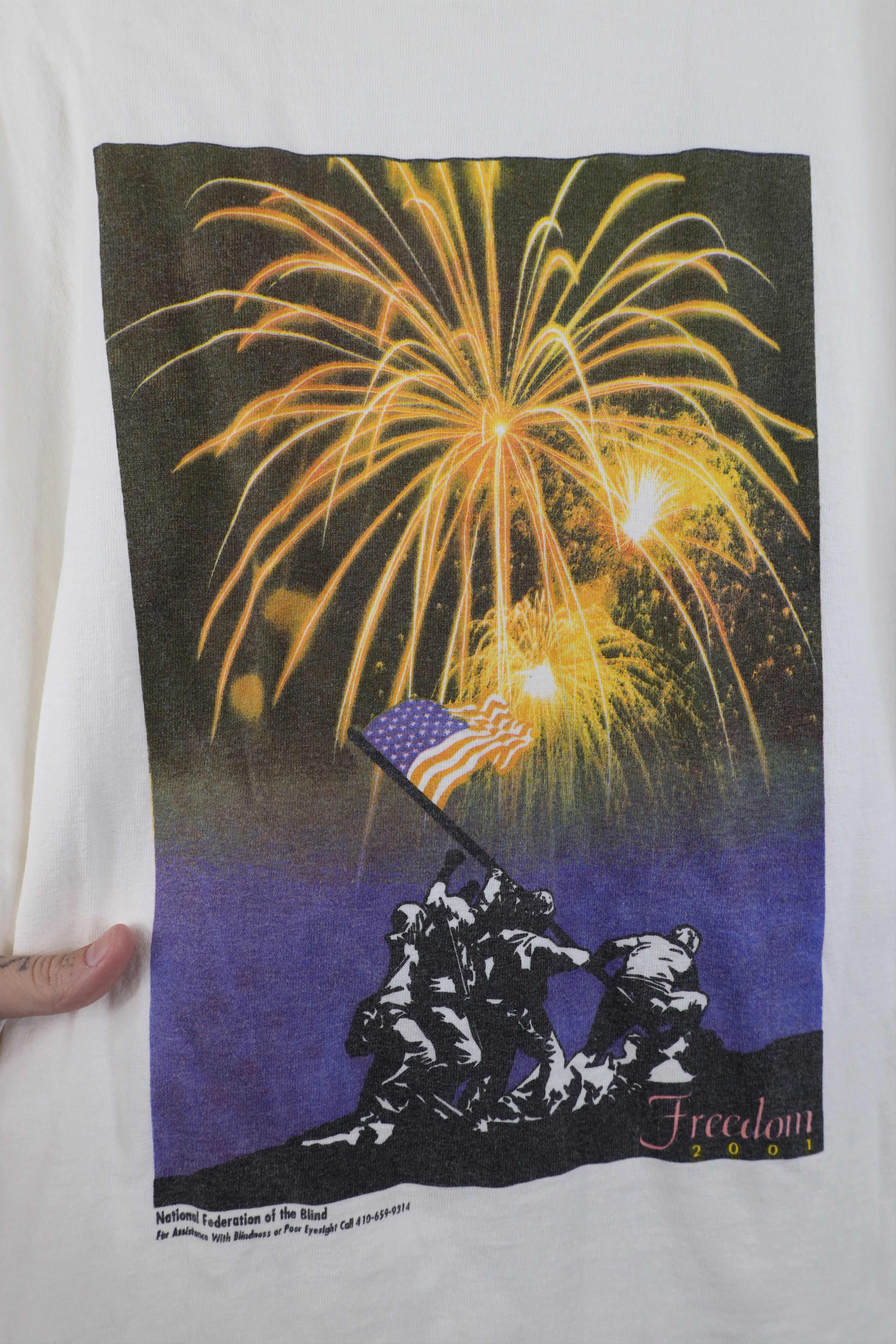 Vintage Vintage Y2K 2001 Freedom Battle of Iwo Jima T-Shirt White Size US M / EU 48-50 / 2 - 4 Thumbnail