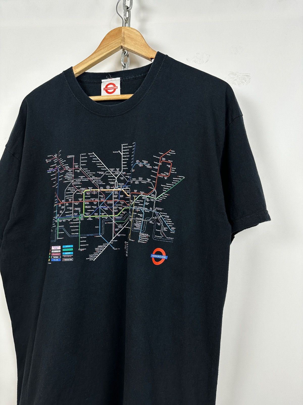 Vintage Vintage Underground London Subway Map T-Shirt Size US XL / EU 56 / 4 - 4 Thumbnail