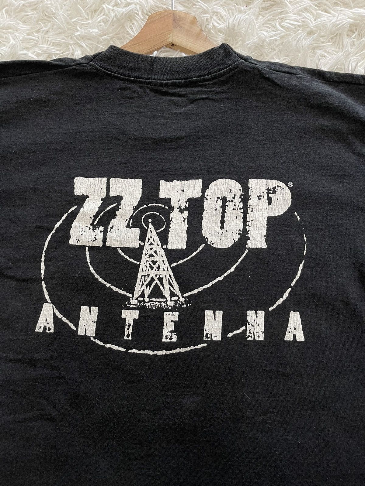 Band Tees Vintage 90s Single Stitched ZZ Top Antenna Band Tees Size US L / EU 52-54 / 3 - 8 Thumbnail