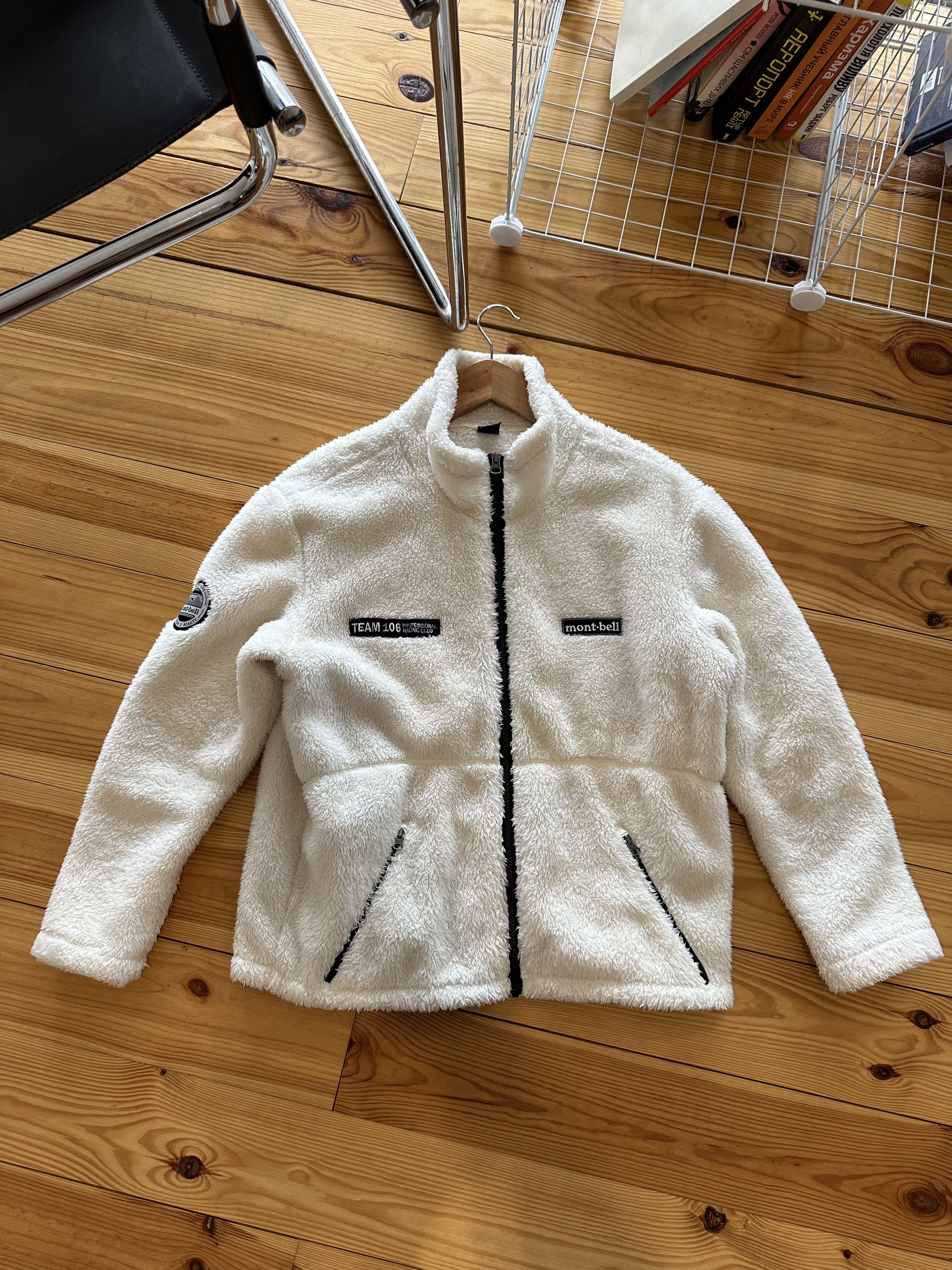 Montbell Montbell White Heavy Sherpa Medium Men's Size US M / EU 48-50 / 2 - 1 Thumbnail
