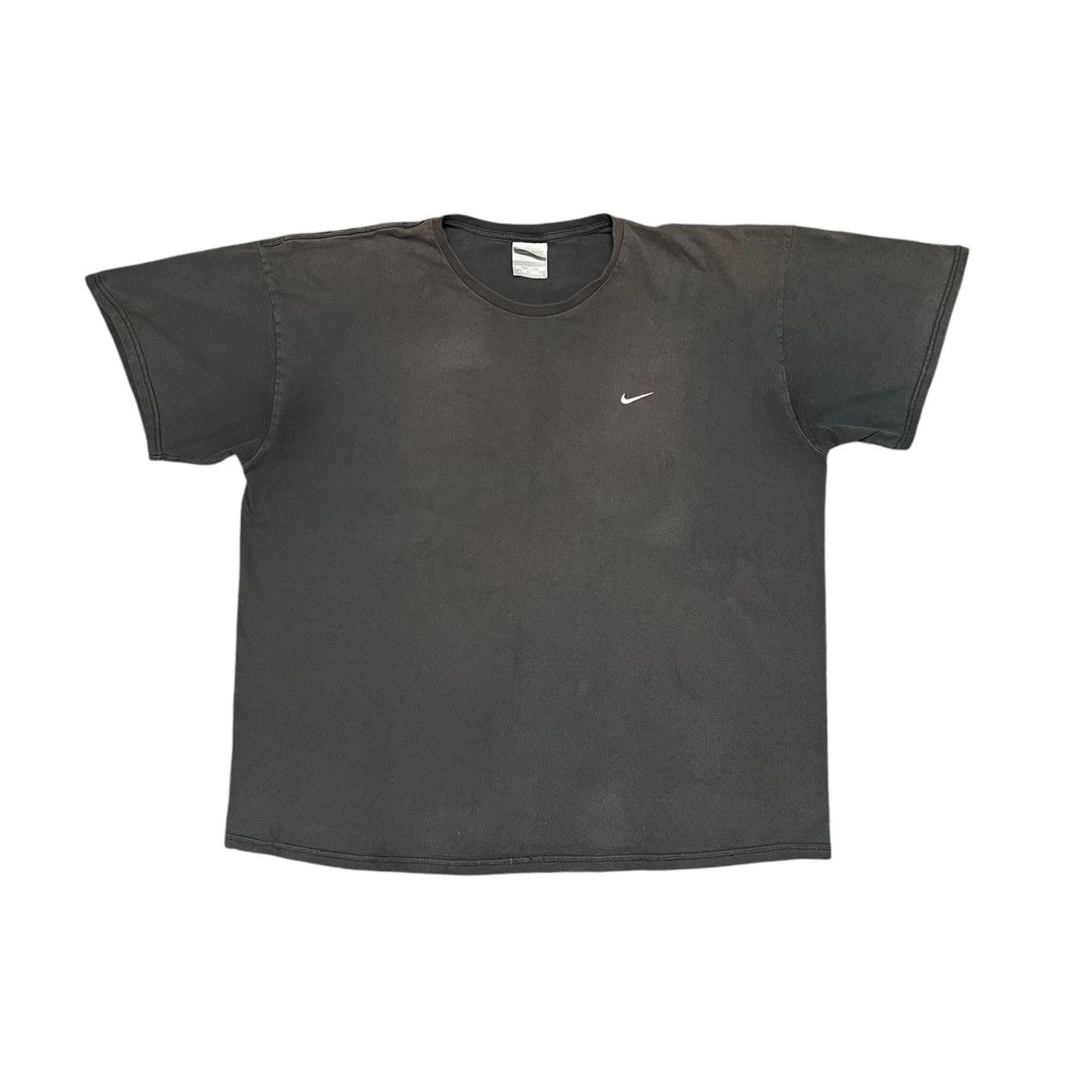 Nike Vintage Sun Faded Black Nike T Shirt Size XXL (26 x 29) Size US XXL / EU 58 / 5 - 1 Thumbnail