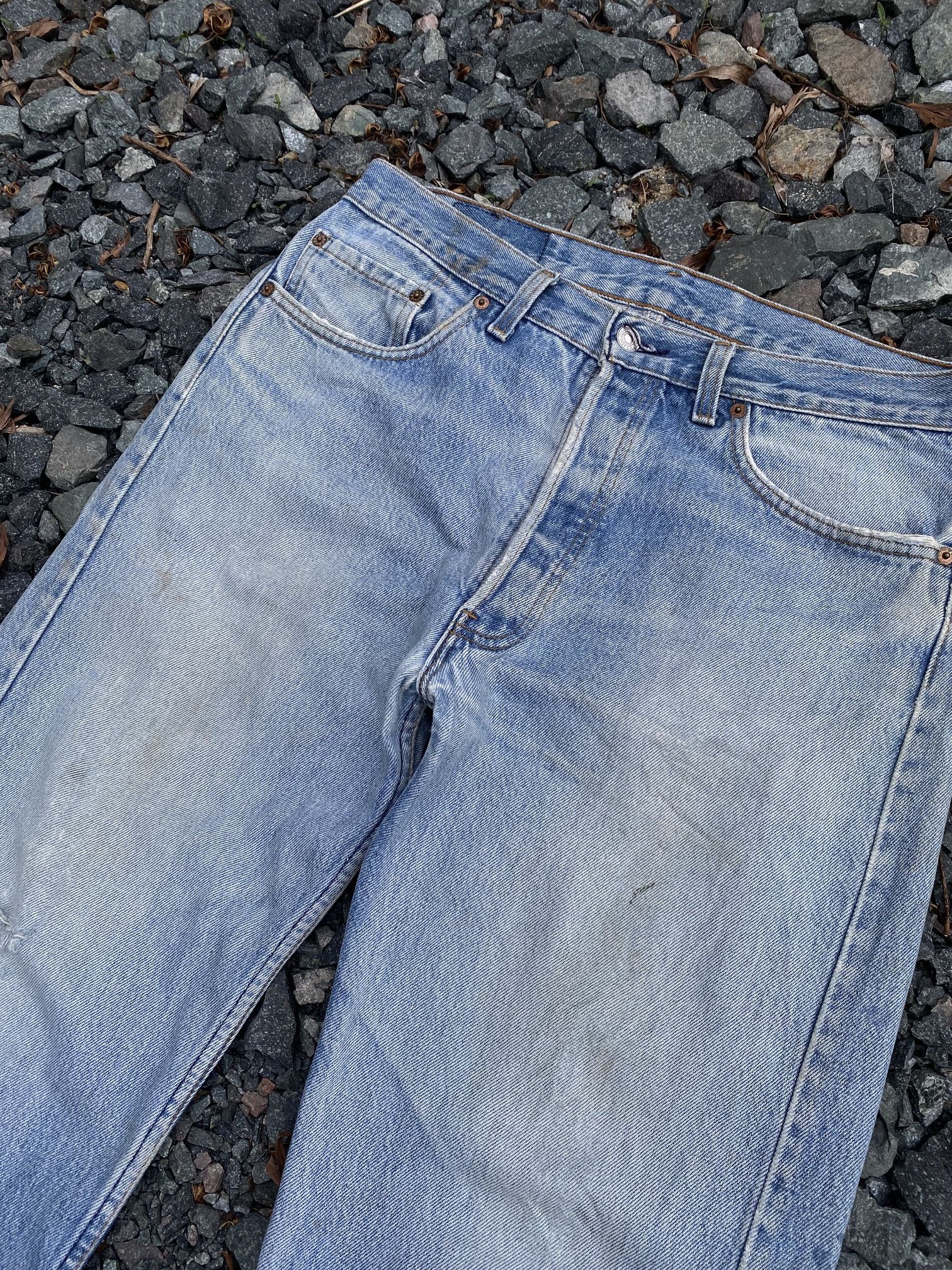 Levi's Vintage 1993 Levis 501 dirty lightwash distressed W33x28.5 Size US 33 - 5 Thumbnail