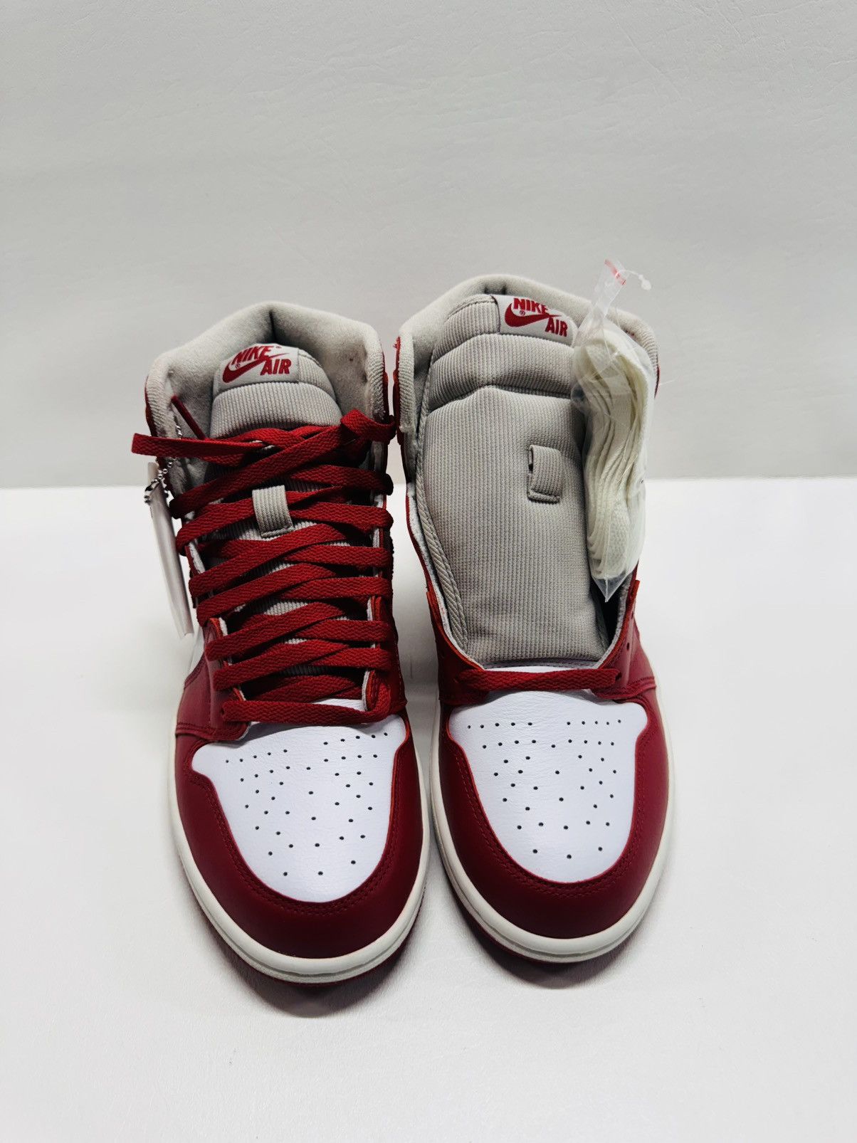 Jordan Brand Air Jordan 1 Retro Hi OG Varsity Red Size US 10.5 / IT 40.5 - 4 Thumbnail