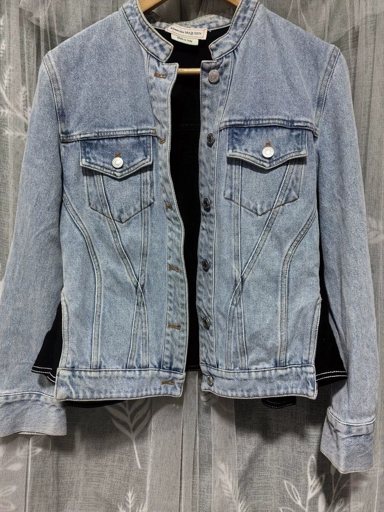 Alexander McQueen Alexander McQUEEN size 42 Denim jacket Size M / US 6-8 / IT 42-44 - 1 Thumbnail