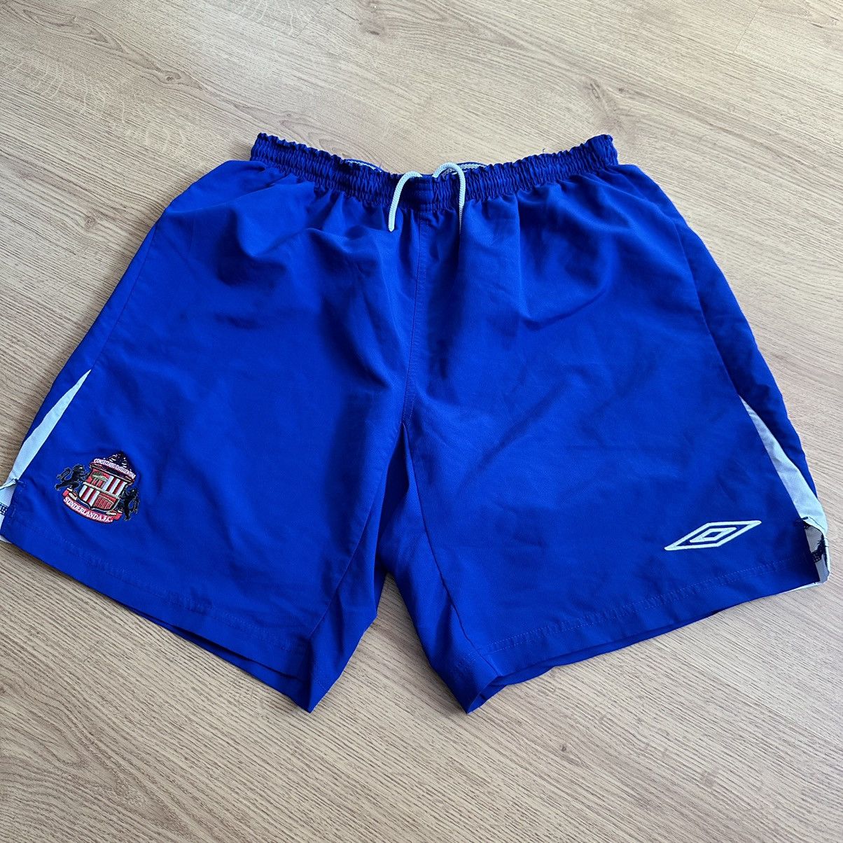 Umbro Vintage Umbro Sunderland FC soccer shorts Size US 35 - 1 Thumbnail