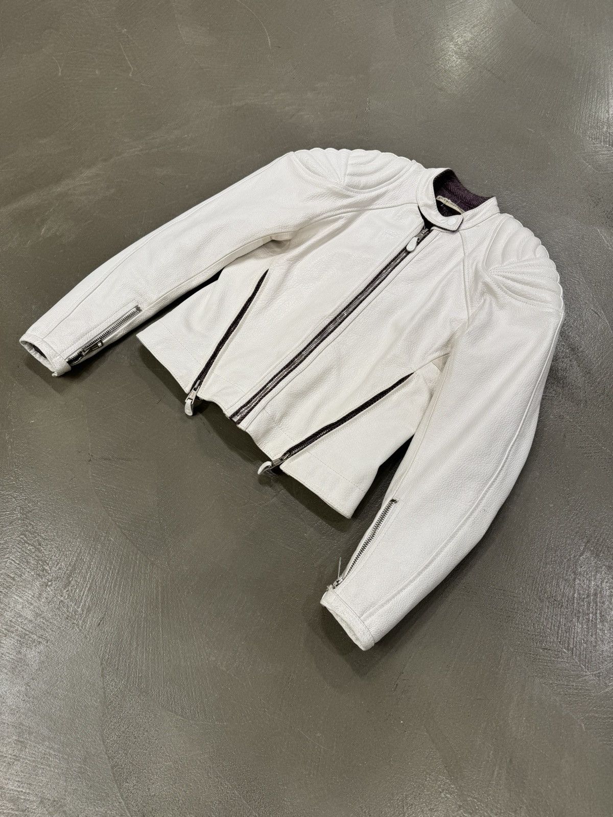 Balenciaga AW2004 Balenciaga Nicolas Ghesquière runway leather jacket Size US S / EU 44-46 / 1 - 5 Thumbnail