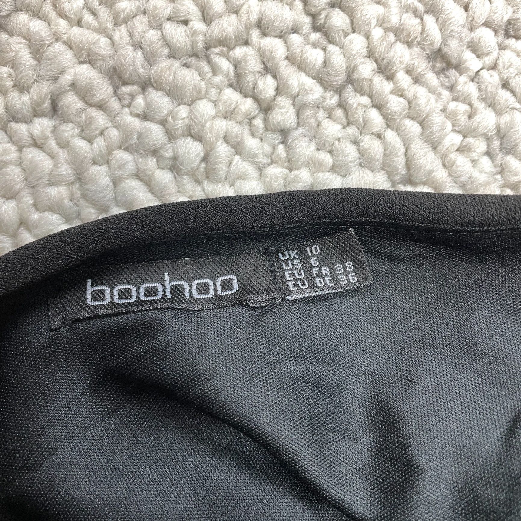 Boohoo VINTAGE Boohoo Dress Womens 6 Black Short Sleeve Midi Polyester Belted Tie Waist A-Line Dress Size 28" / US 6 / IT 42 - 6 Thumbnail
