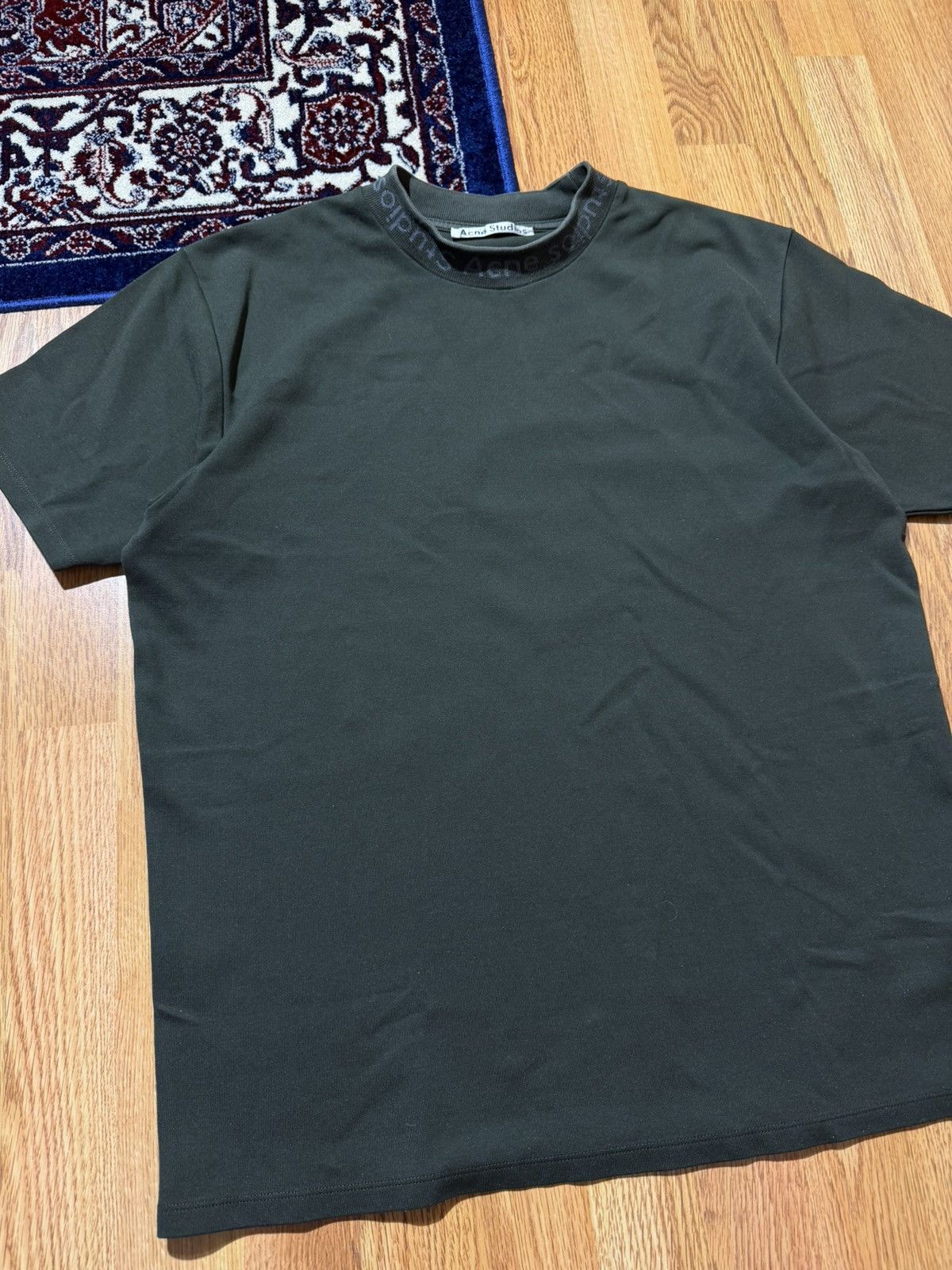 Acne Studios Acne Studios Navid Logo Collar T-Shirt - Dark Olive Green Size US M / EU 48-50 / 2 - 2 Thumbnail