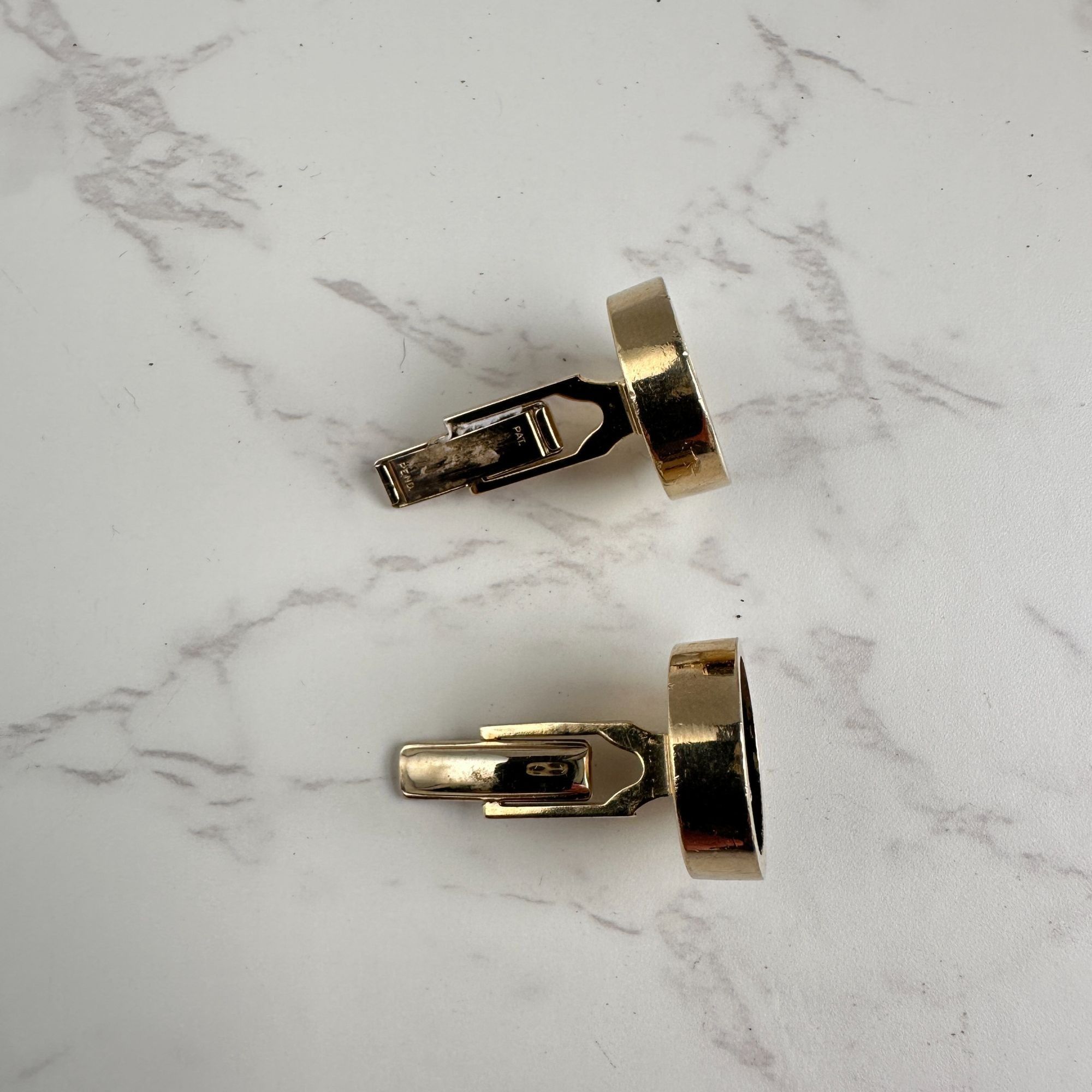 Vintage Gold and Black Warrior Profile Cufflinks, 1950s Pat Pend. Size ONE SIZE - 7 Thumbnail