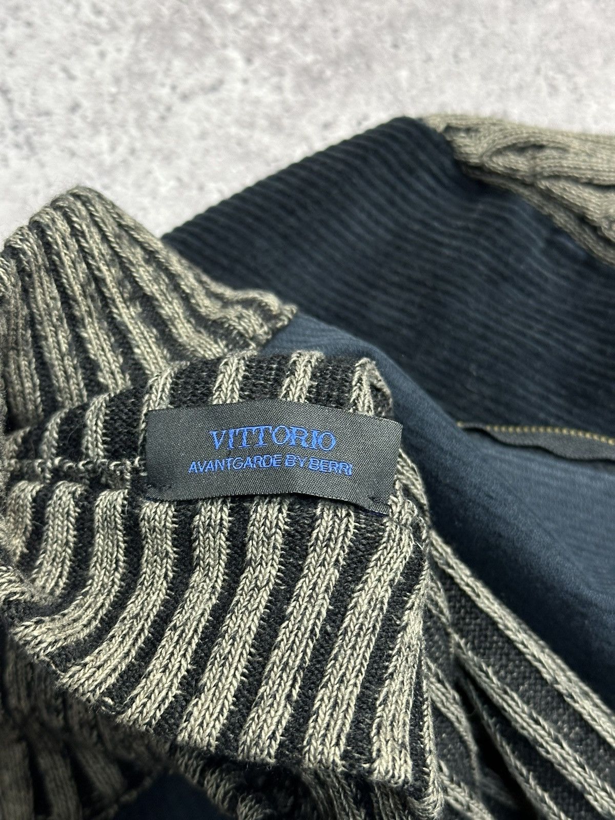 Japanese Brand × Vintage Vintage Avant Garde Ribbed Knitted Sweater Full Zip Striped Size US L / EU 52-54 / 3 - 10 Thumbnail