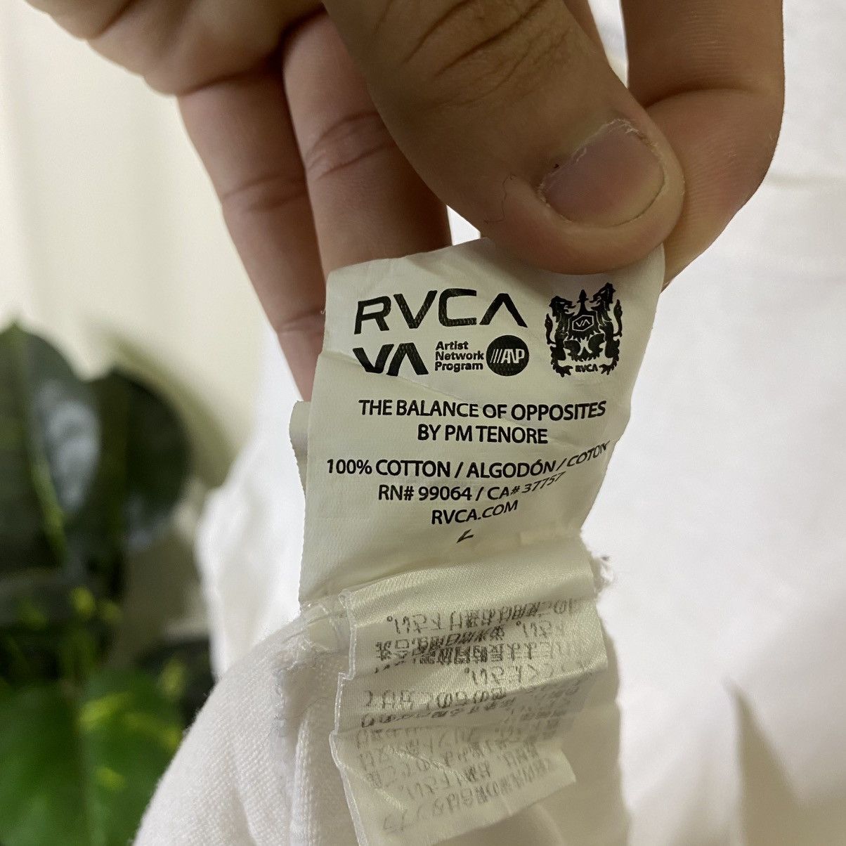 RVCA Shintaro Kago Japanese Manga Artist x RVCA Collaboration LS Size US L / EU 52-54 / 3 - 6 Thumbnail