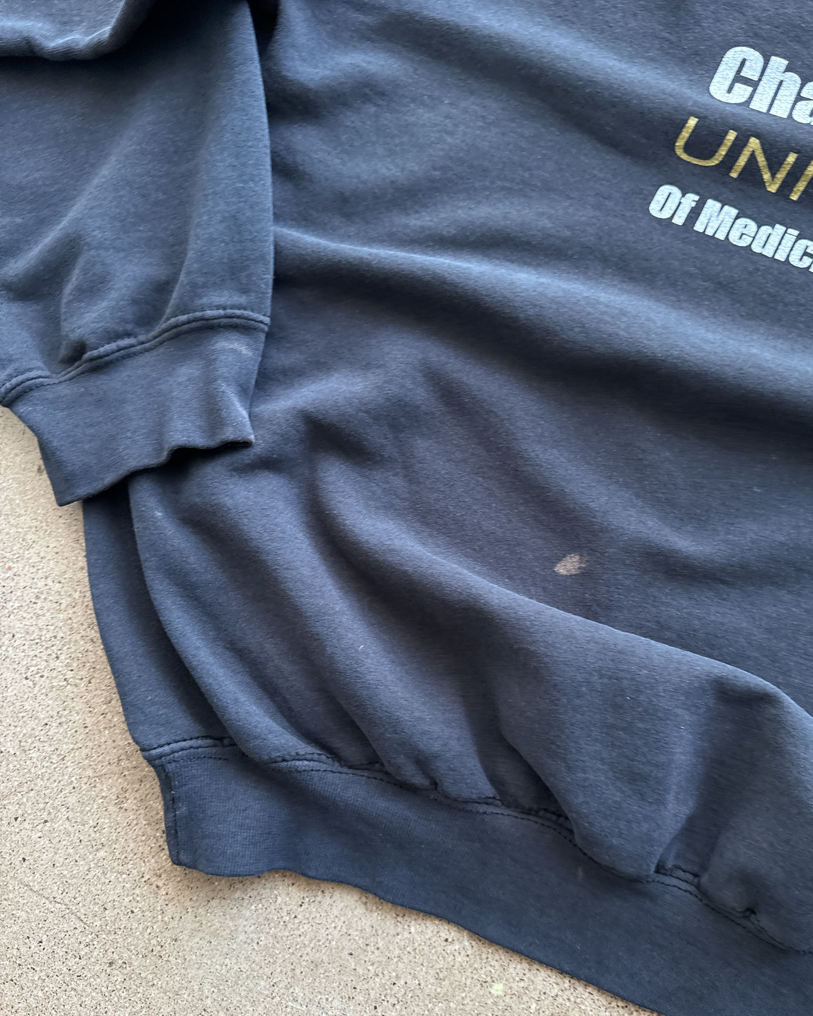 Vintage Vintage Gildan Sweatshirt Black 2XL Charles Drew University Size US XXL / EU 58 / 5 - 7 Thumbnail