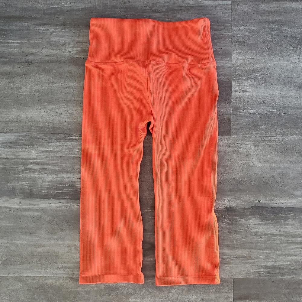 Fabletics Orange Ribbed Fabletics High Waisted Capri Size 25" / US 0 / IT 36 - 2 Thumbnail